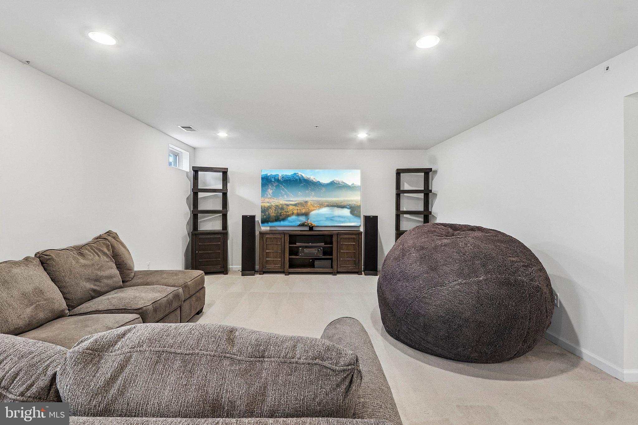 MYERS ESTATES - Residential