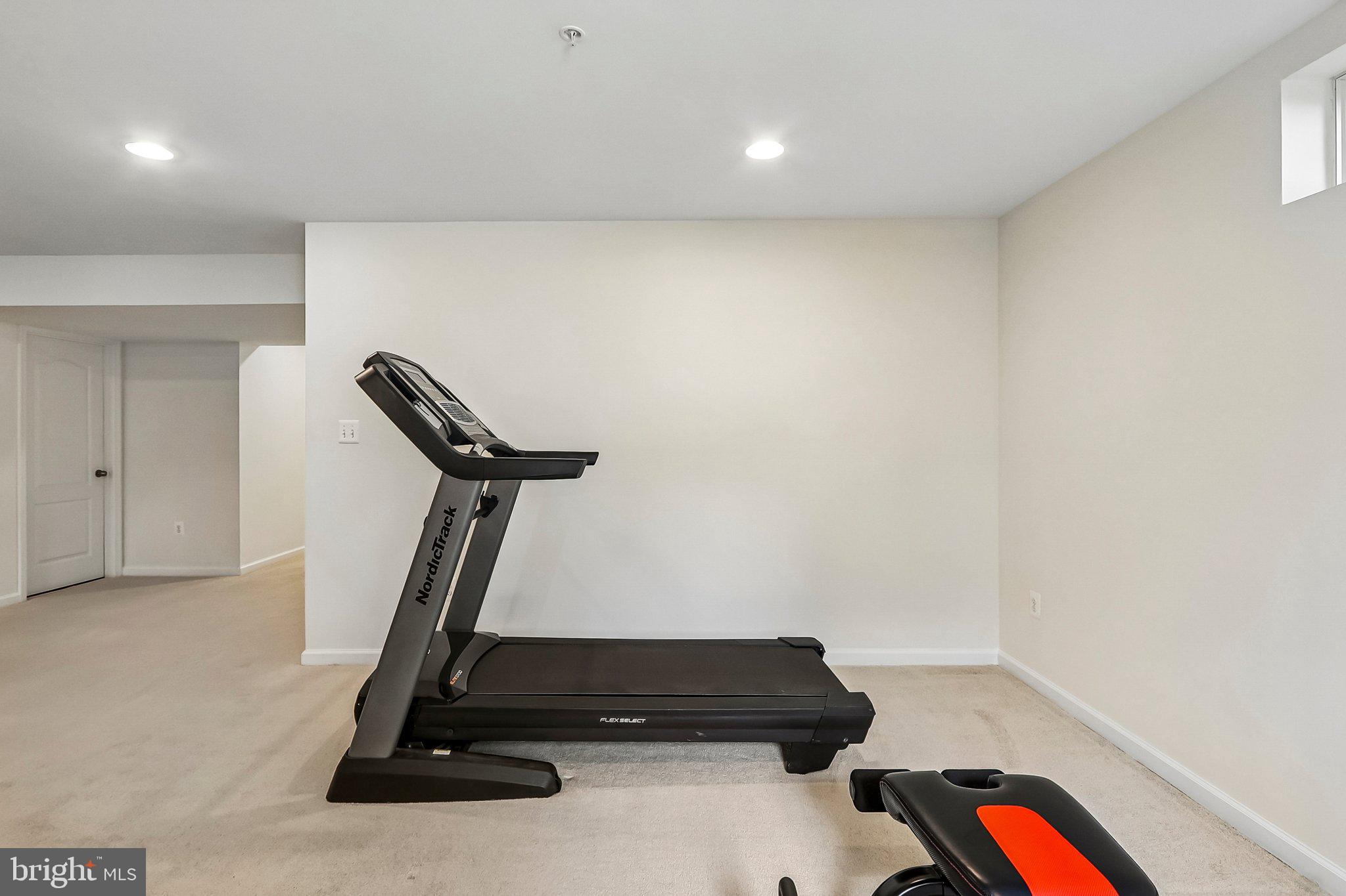 MYERS ESTATES - Residential