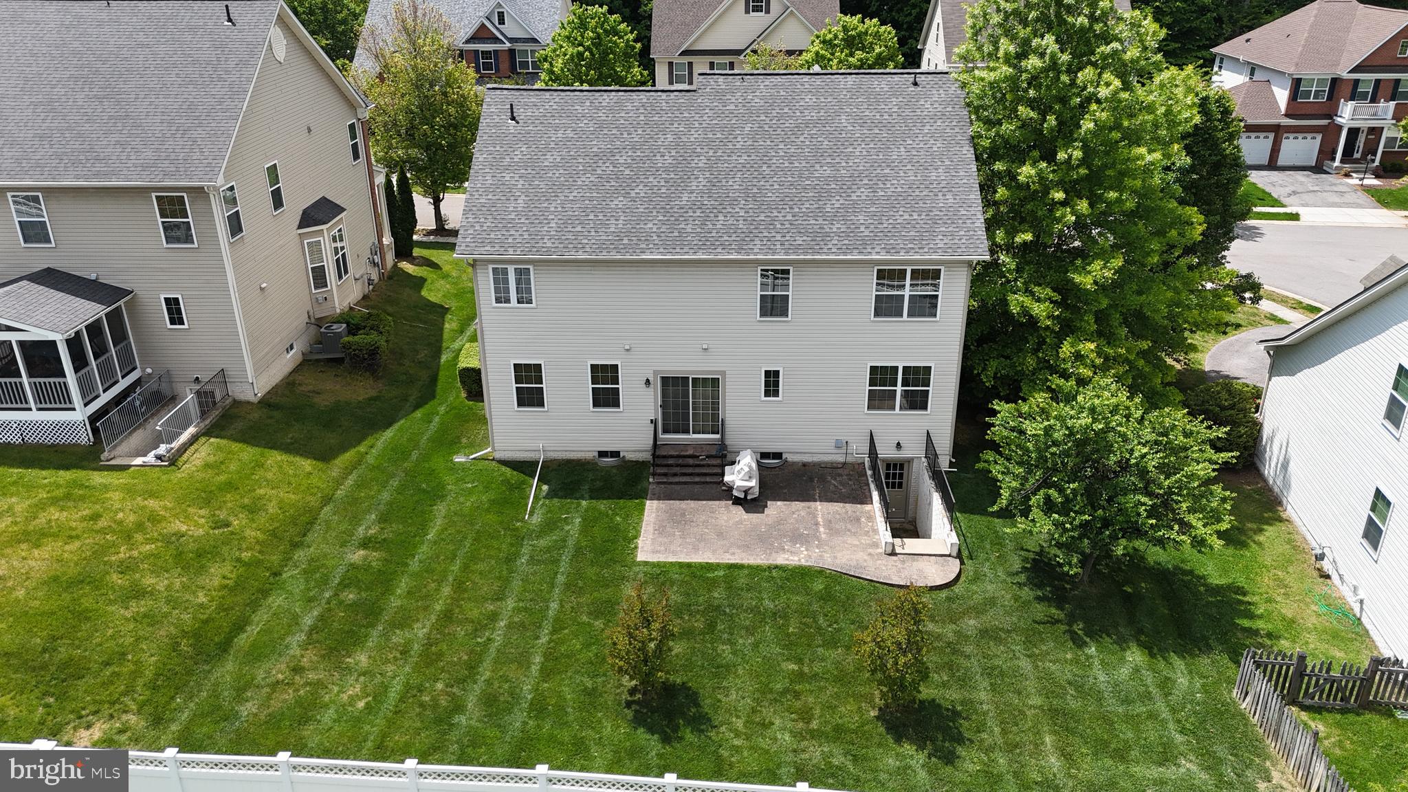 2741 EUSTON COURT