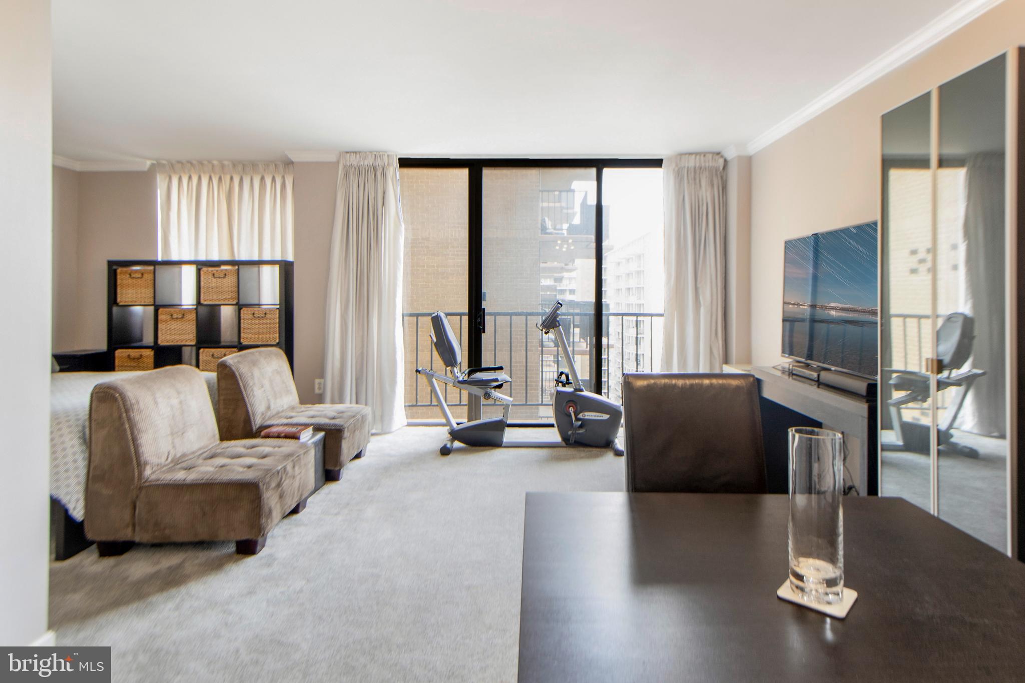 TOWERS IN WESTCHESTER PARK - Residential