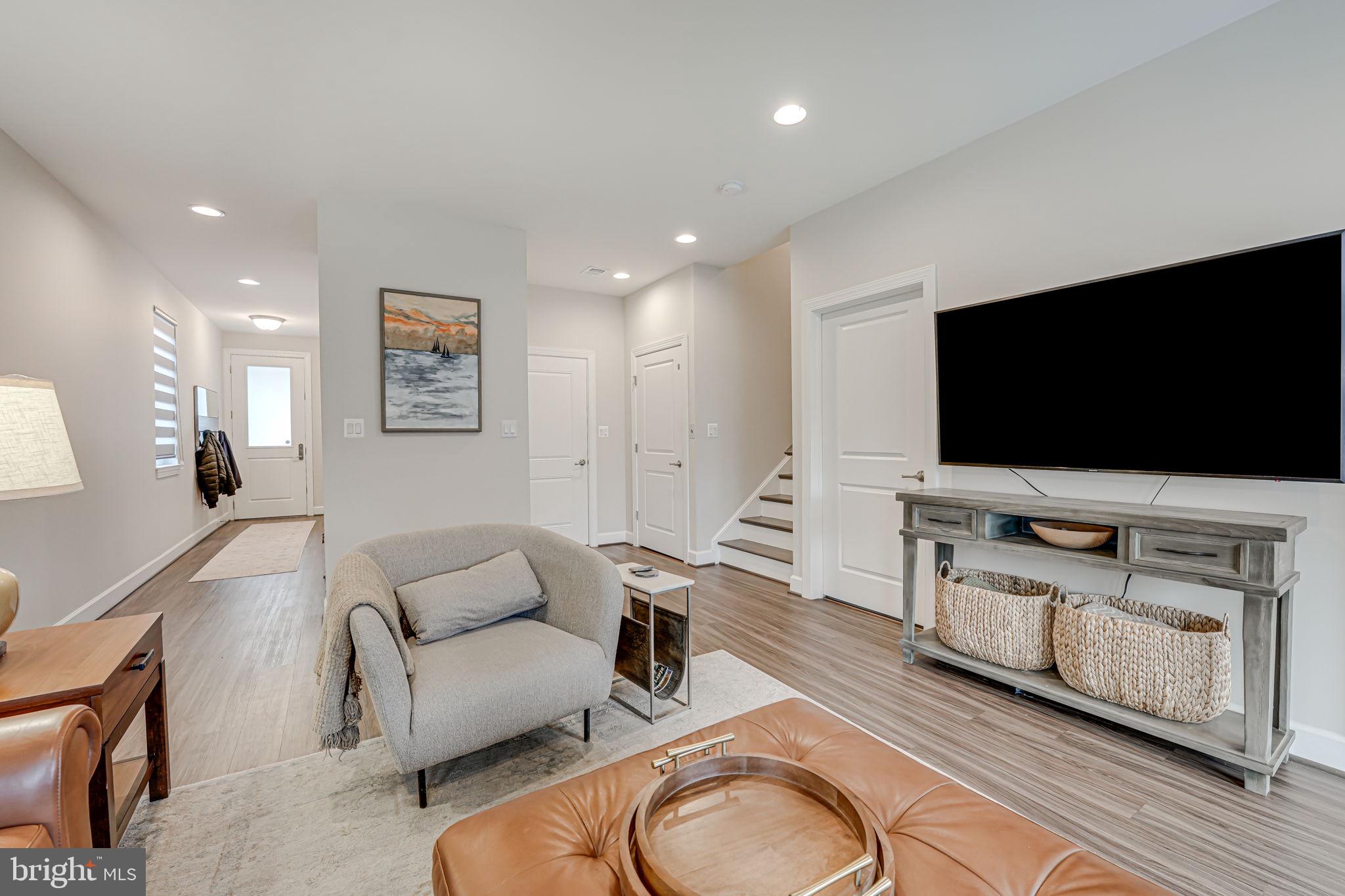631 ANGELFISH WAY