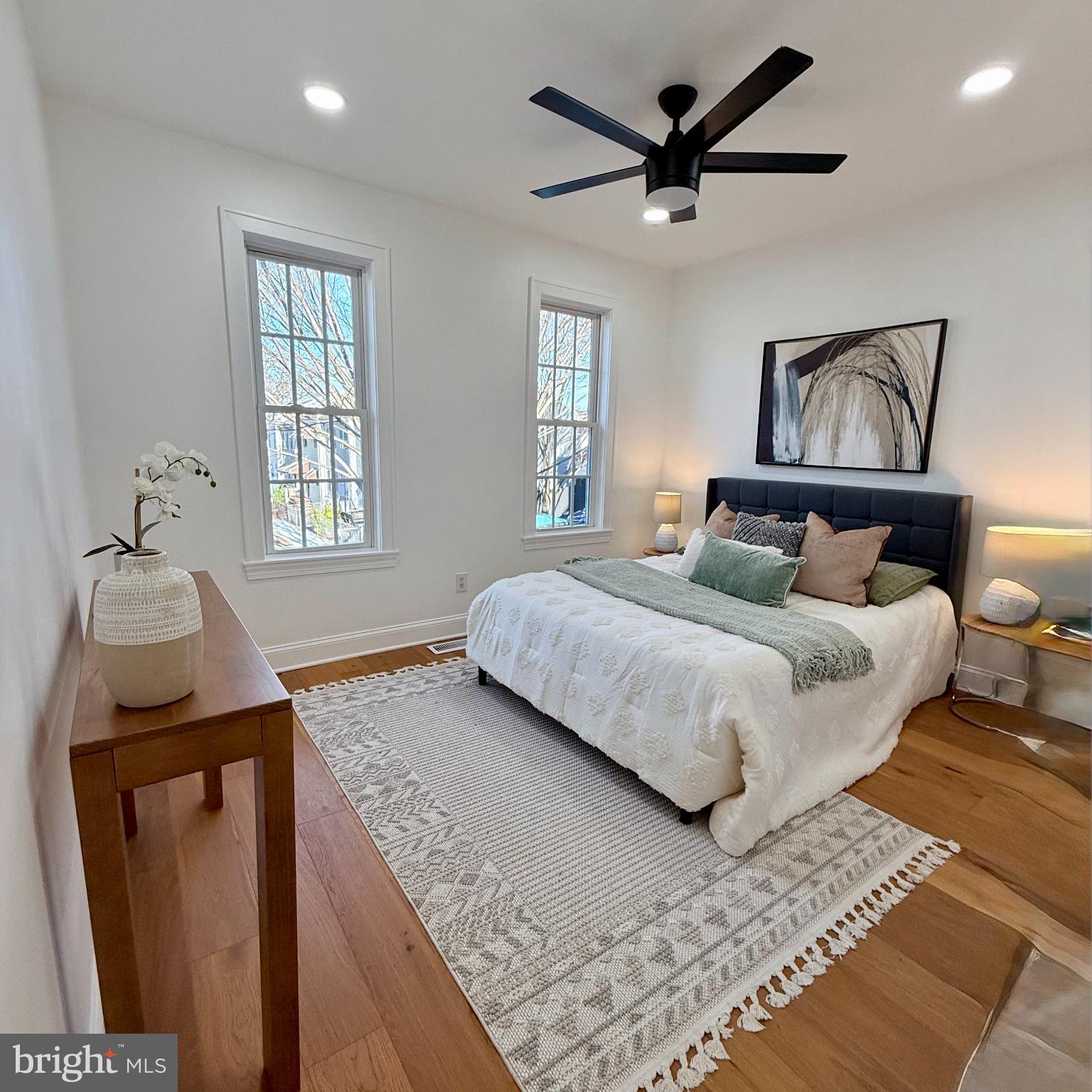 1113 HOLBROOK TERRACE NE