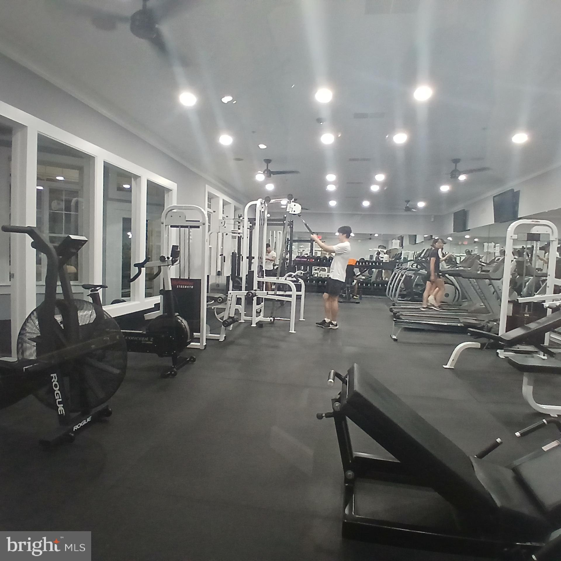 FAIRFAX RIDGE CONDOS - Residential Lease