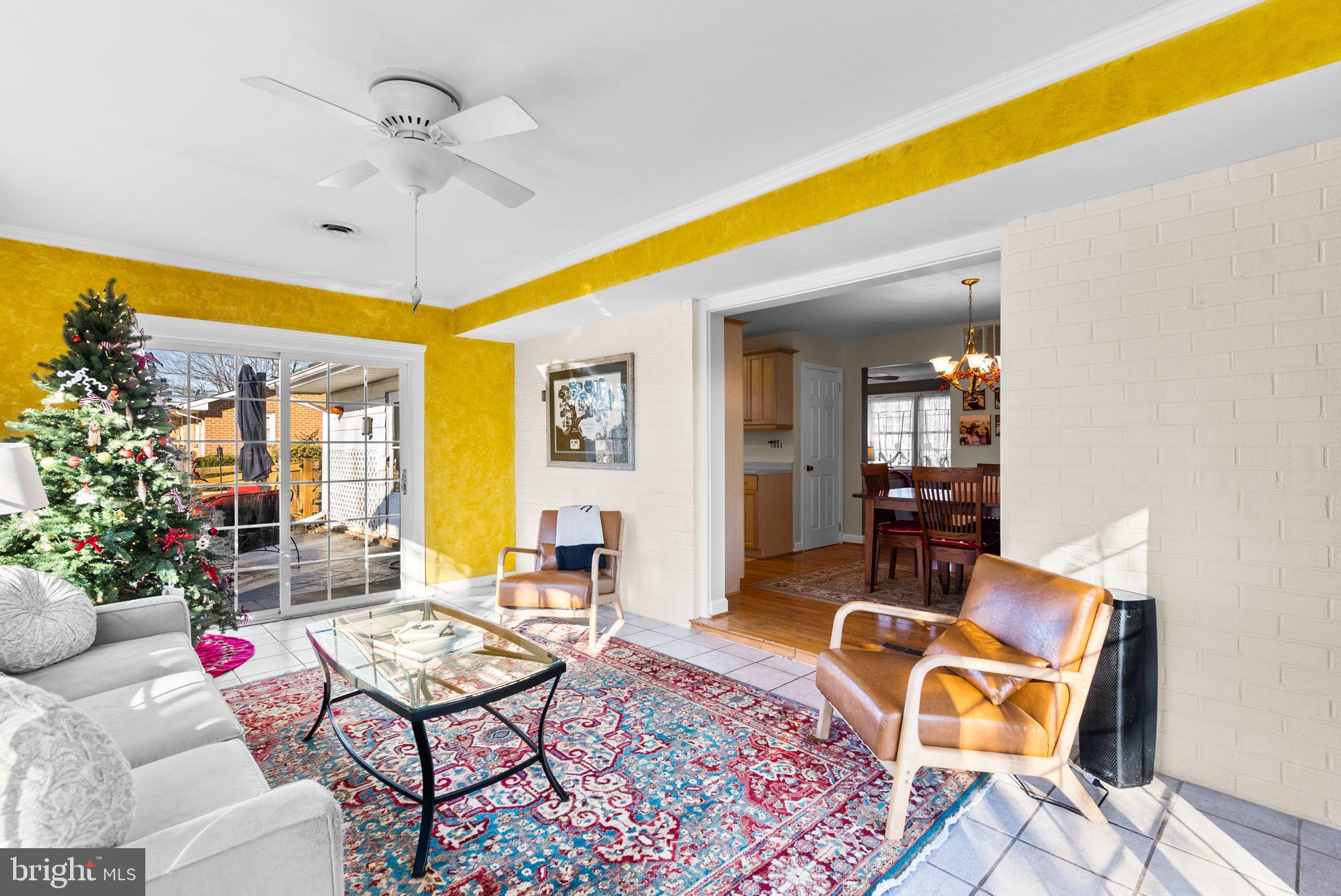 MAPLE CREST - Residential