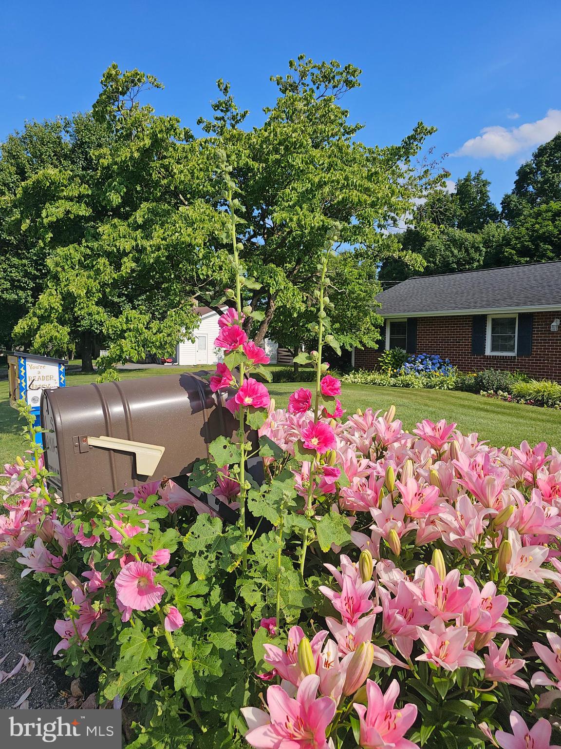 MAPLE CREST - Residential
