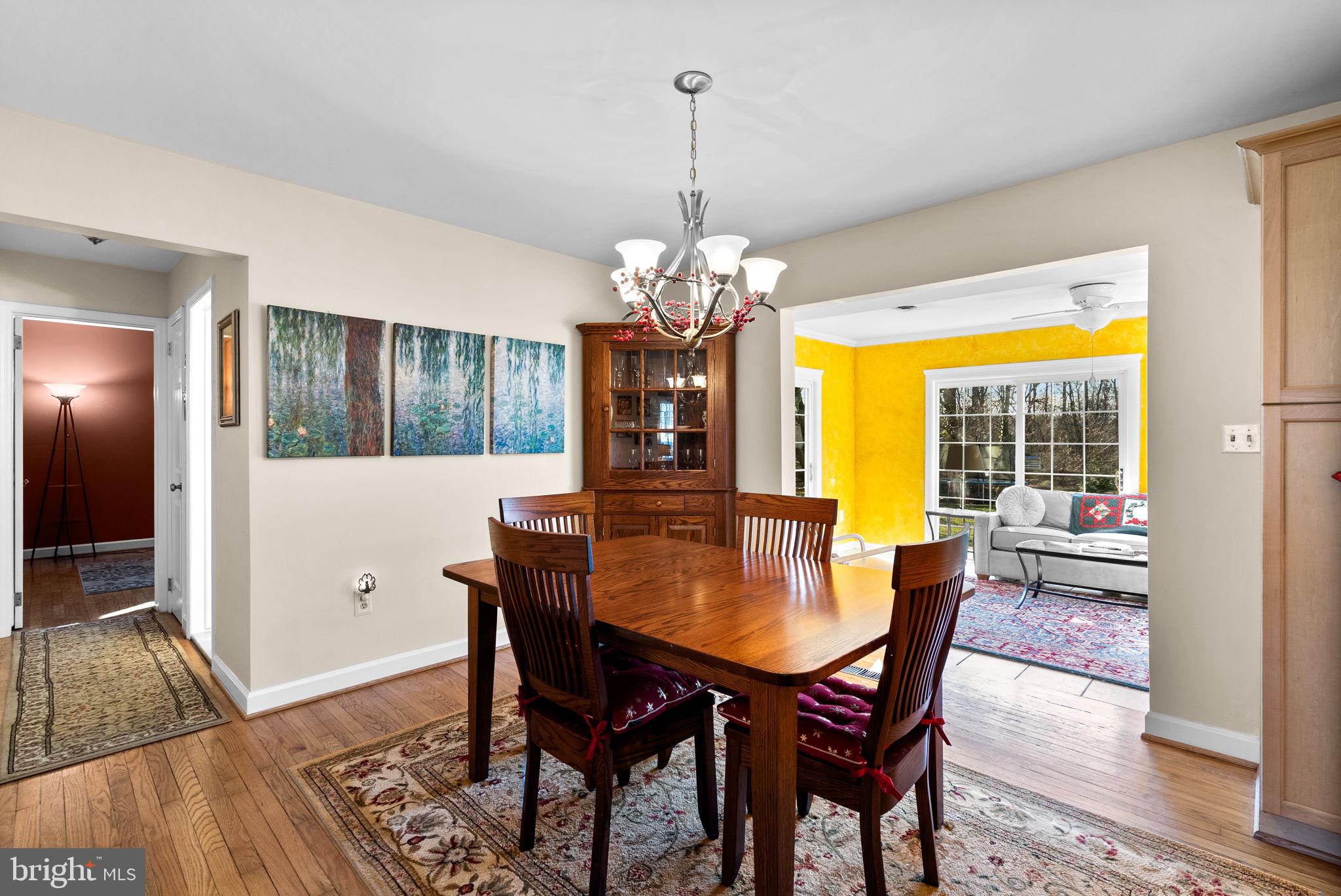 MAPLE CREST - Residential