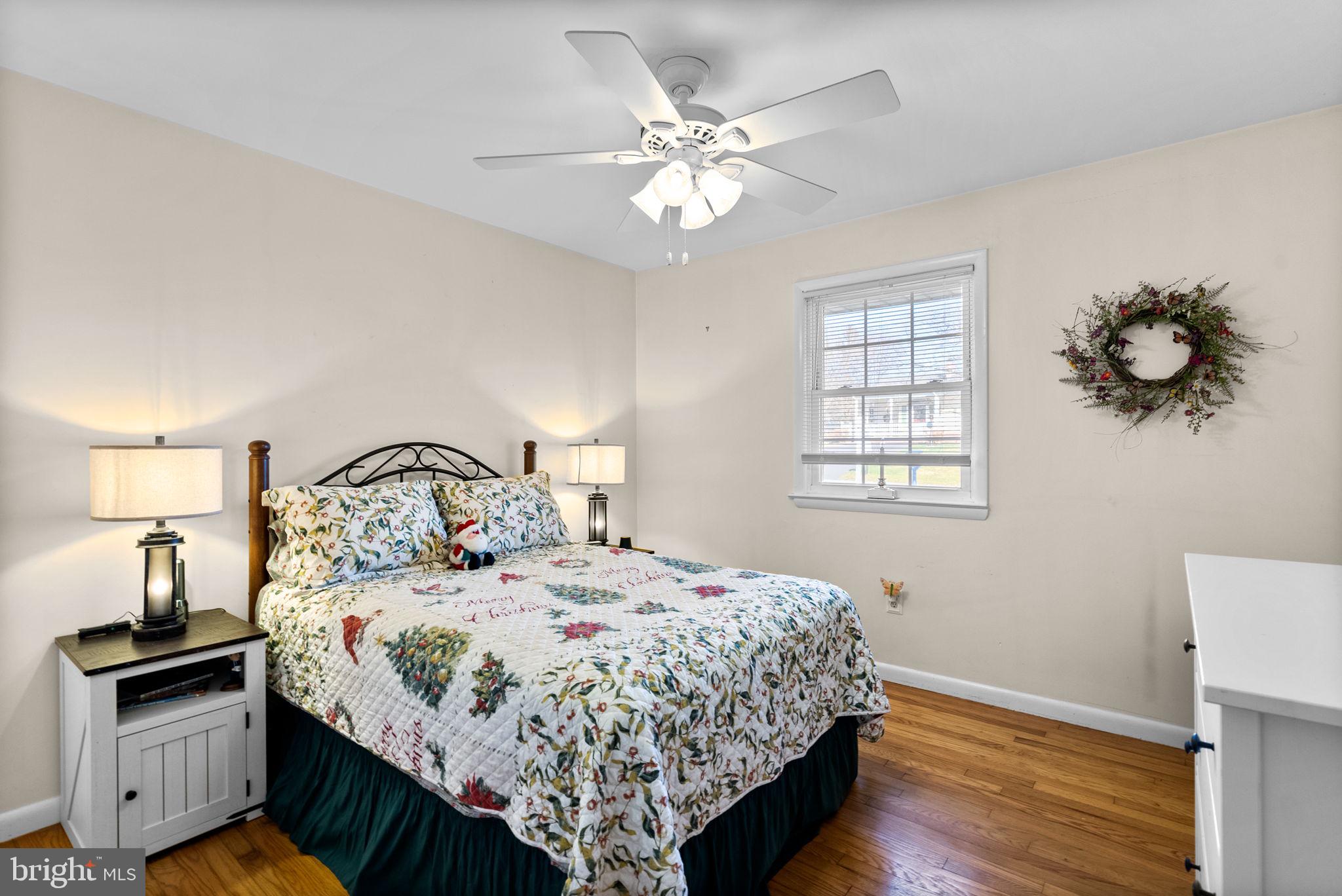 MAPLE CREST - Residential