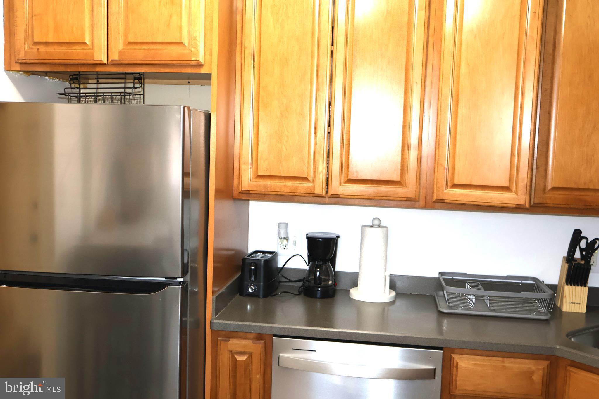 5934 MAYFLOWER COURT