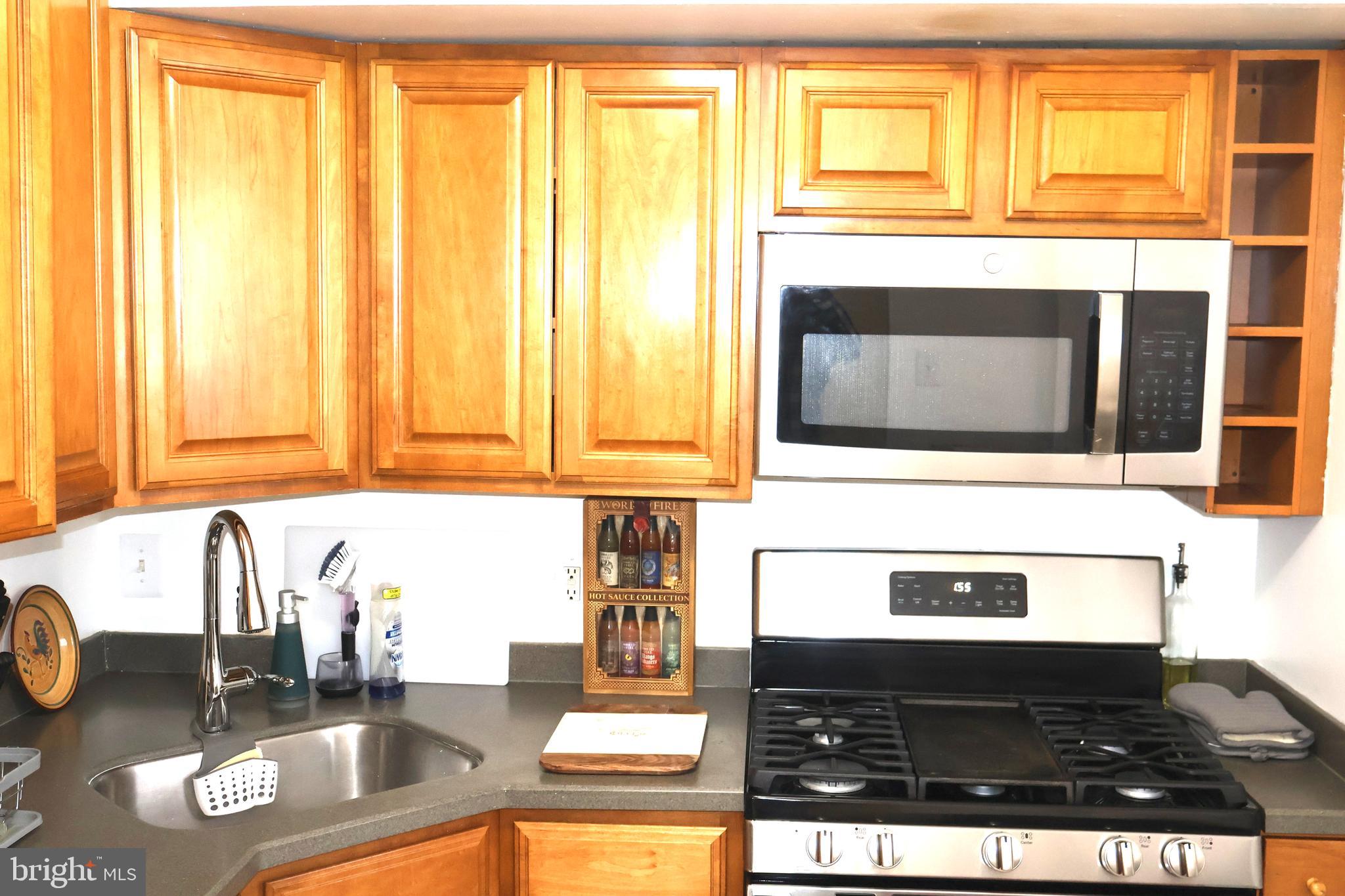 5934 MAYFLOWER COURT