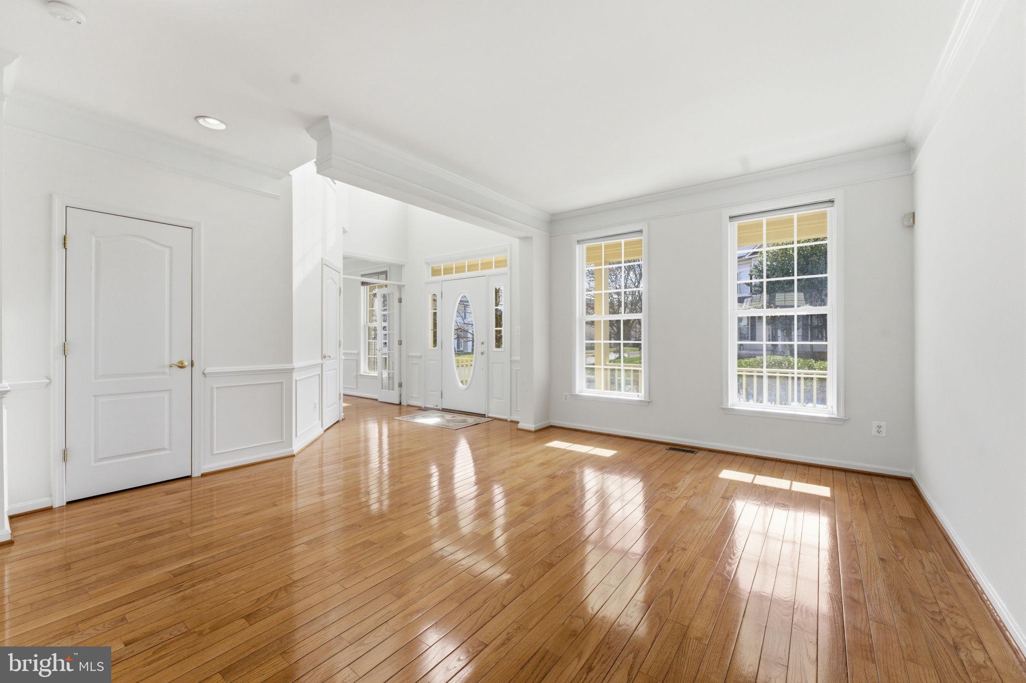 SIGNATURE AT BROADLANDS - Residential