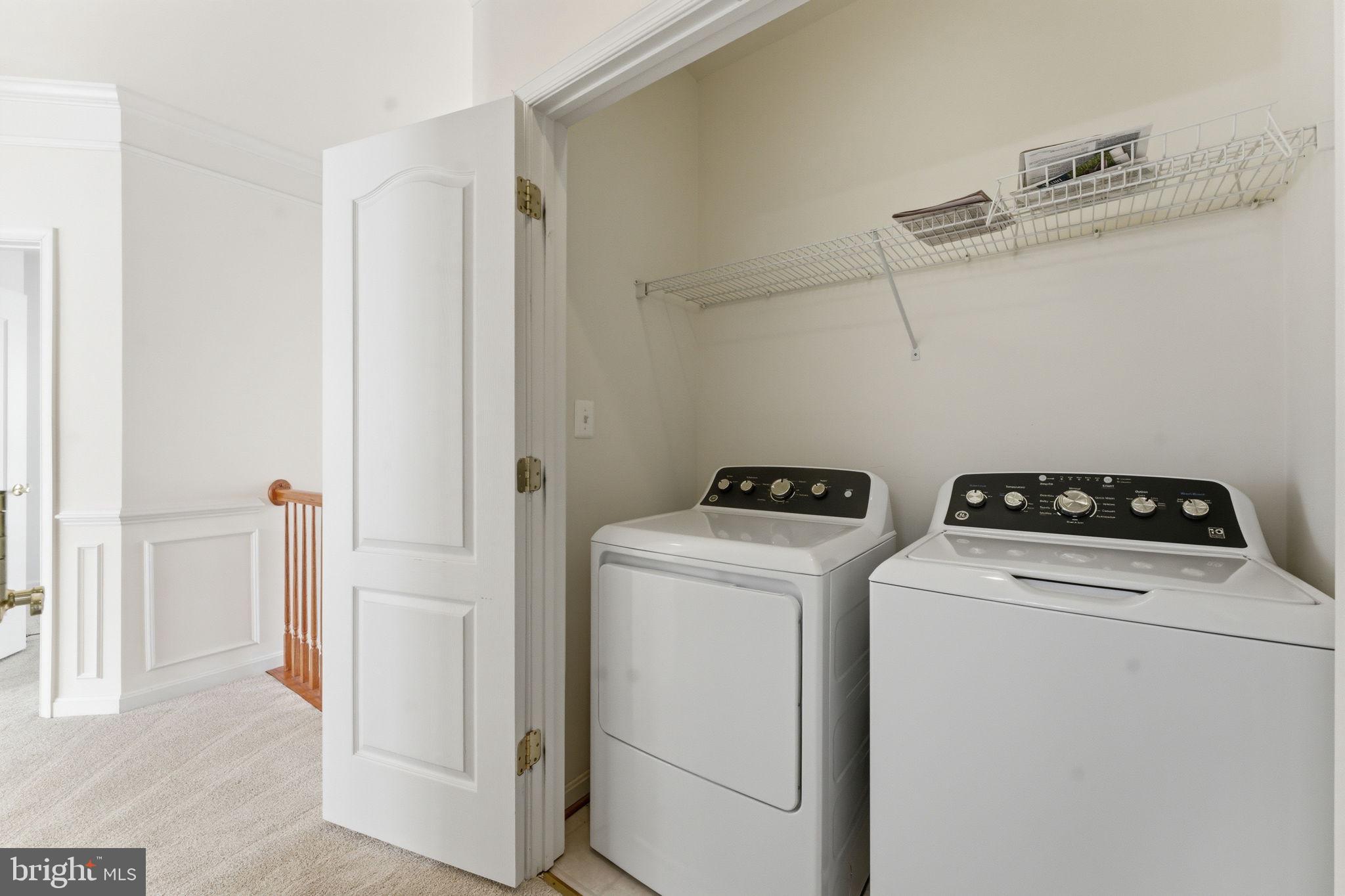 SIGNATURE AT BROADLANDS - Residential