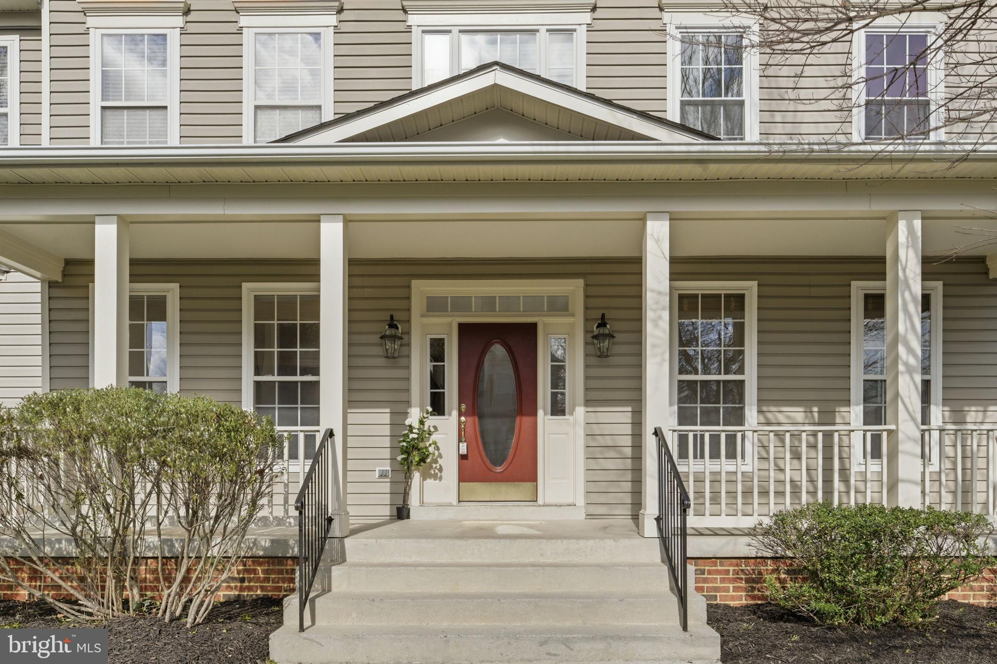 SIGNATURE AT BROADLANDS - Residential