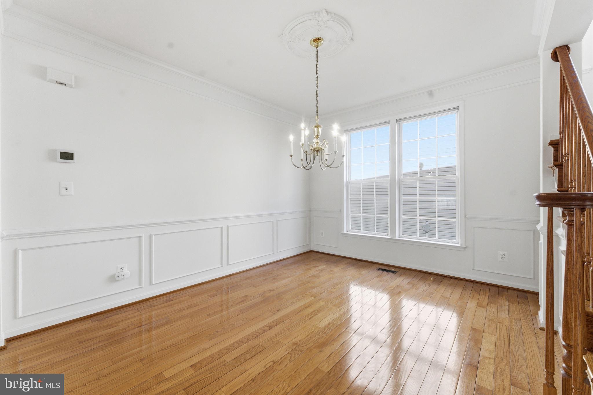 SIGNATURE AT BROADLANDS - Residential