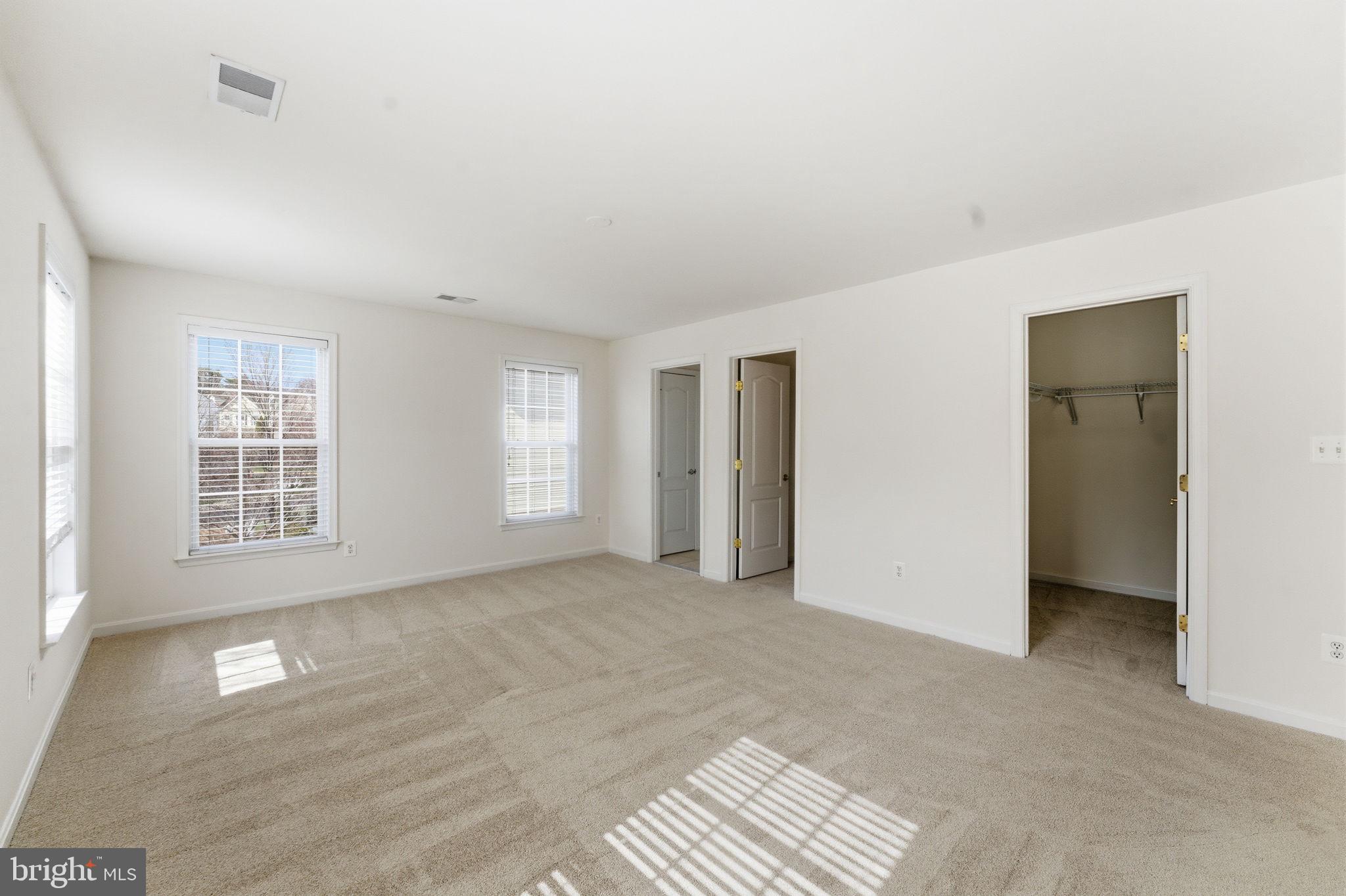 SIGNATURE AT BROADLANDS - Residential