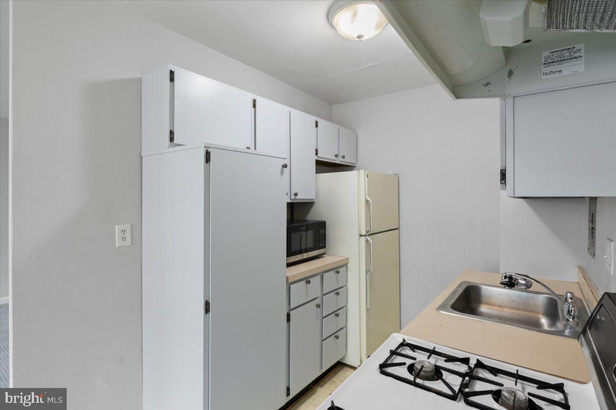 THE CAVENDISH - Residential Lease