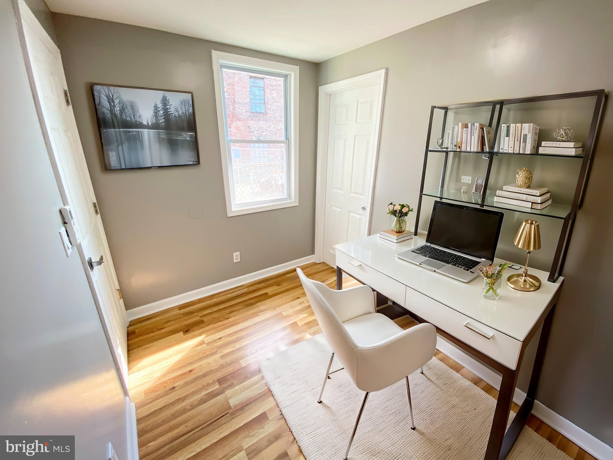 KENSINGTON - Residential