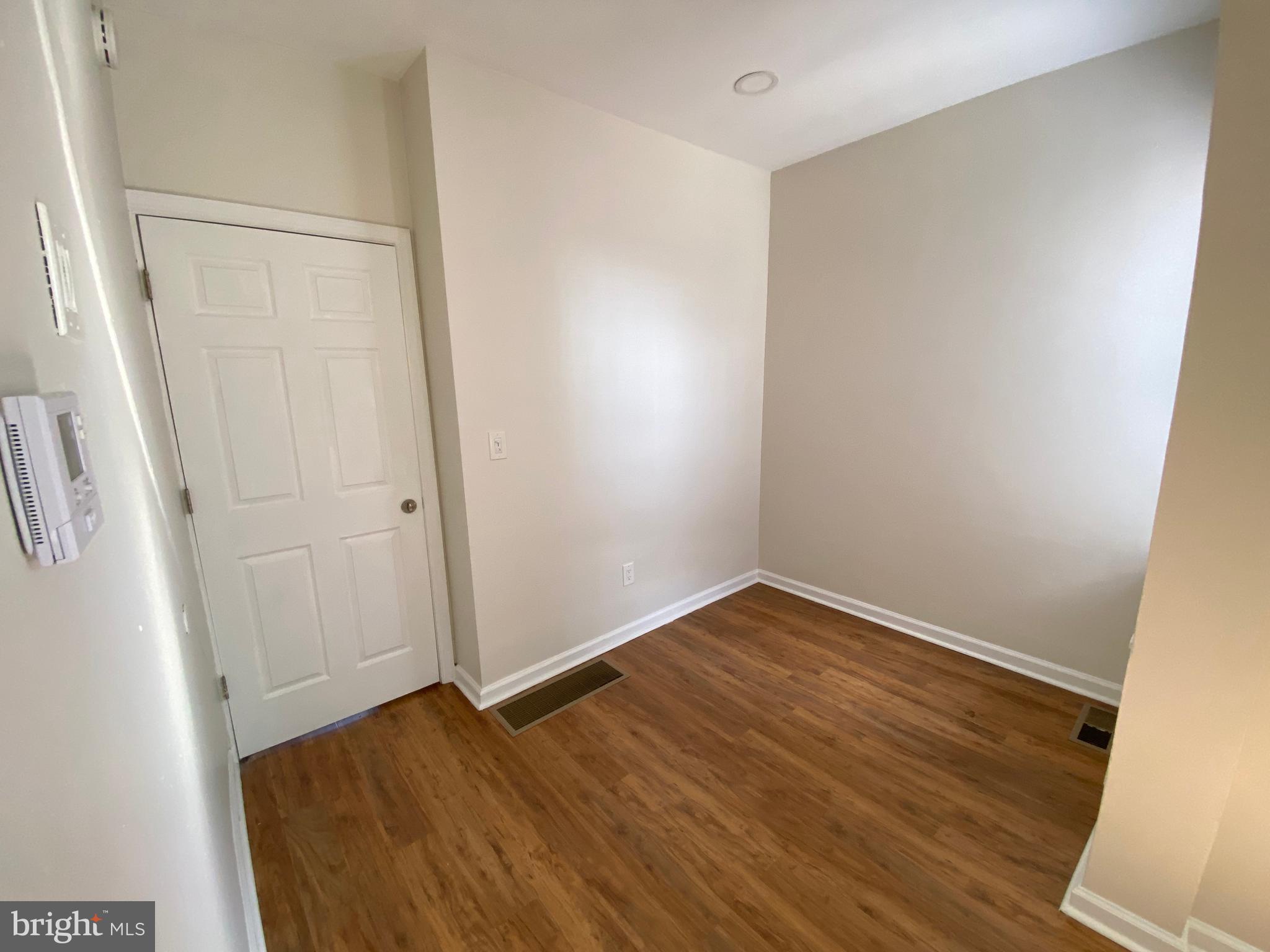 KENSINGTON - Residential