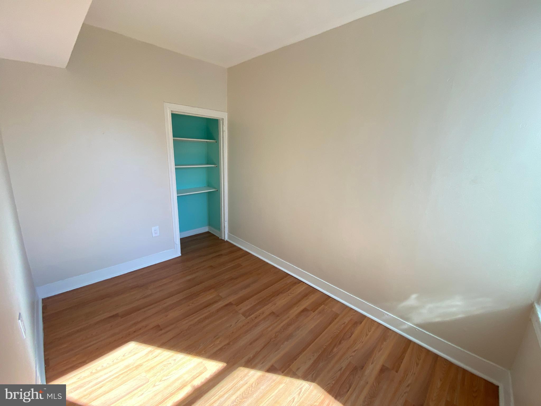 KENSINGTON - Residential