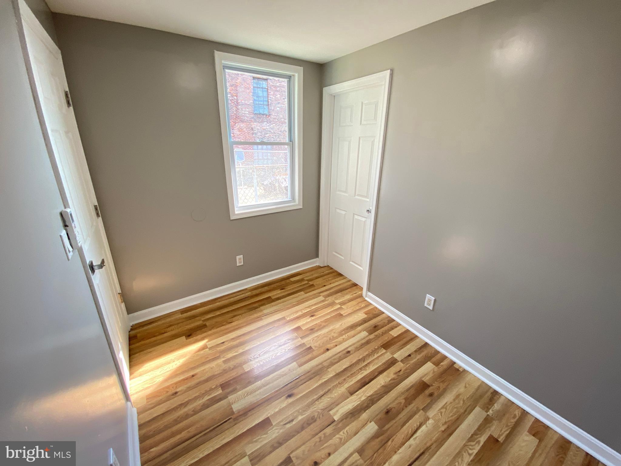 KENSINGTON - Residential
