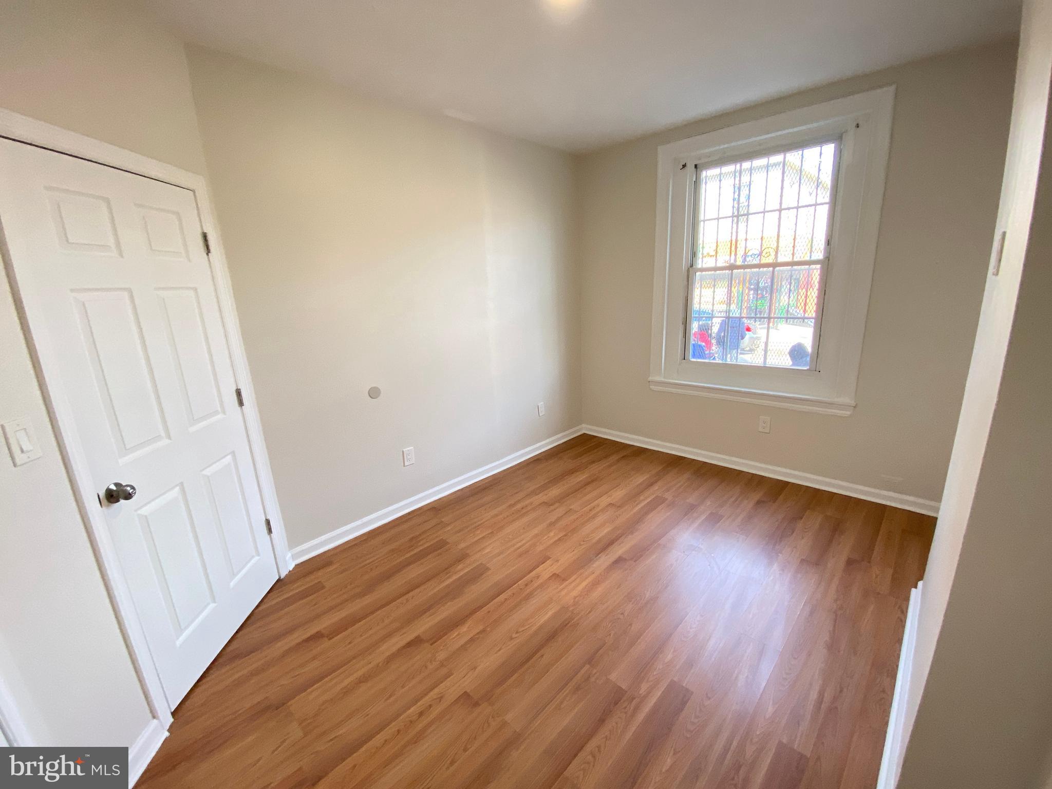 KENSINGTON - Residential