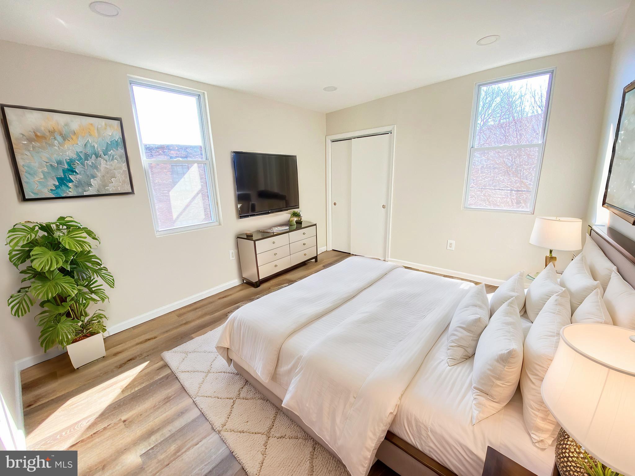 KENSINGTON - Residential