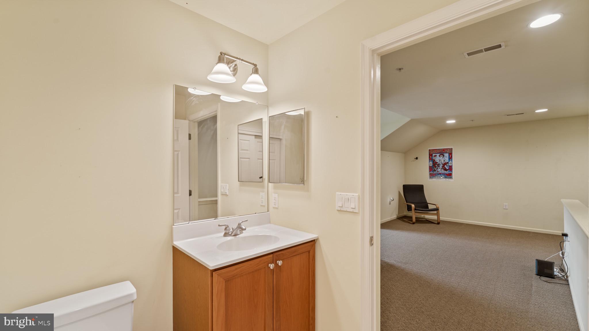 VILLAS AT LINFIELD - Residential