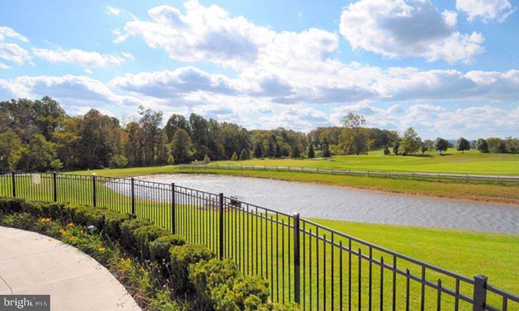 VILLAS AT LINFIELD - Residential