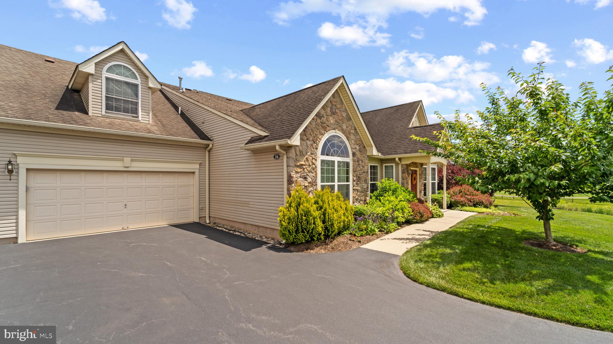 VILLAS AT LINFIELD - Residential