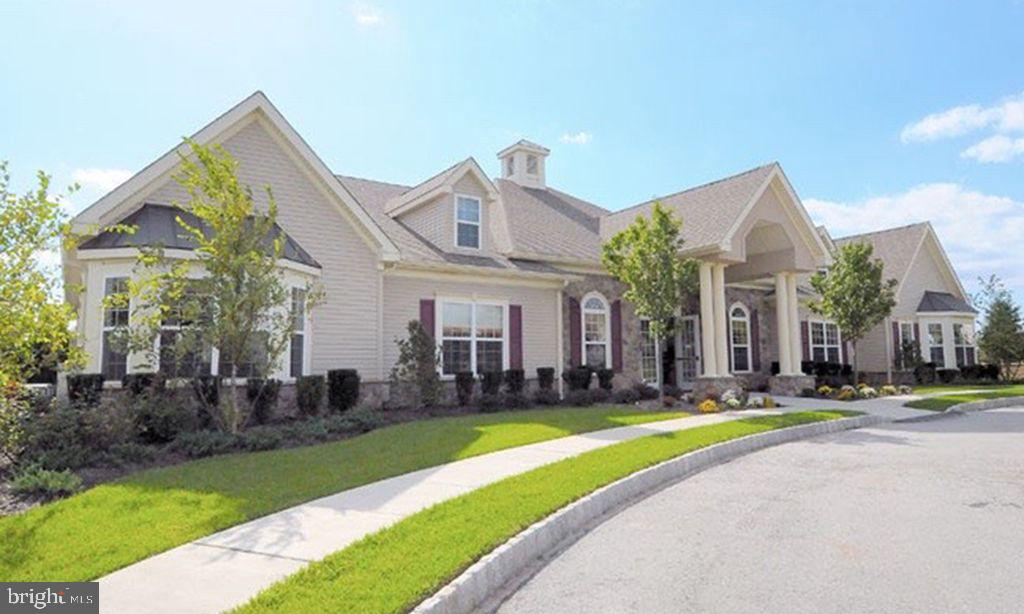 VILLAS AT LINFIELD - Residential