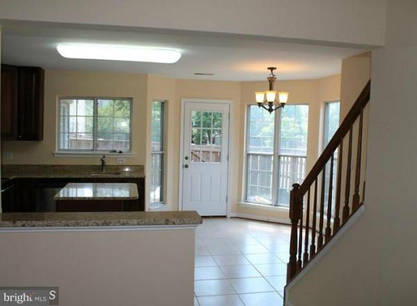 FAIR LAKES LAND BAY - Residential