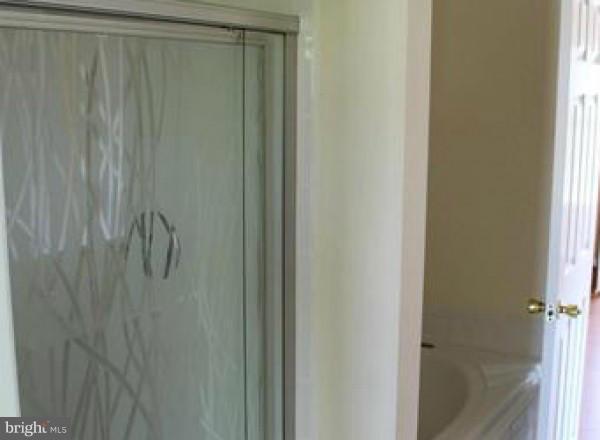 FAIR LAKES LAND BAY - Residential