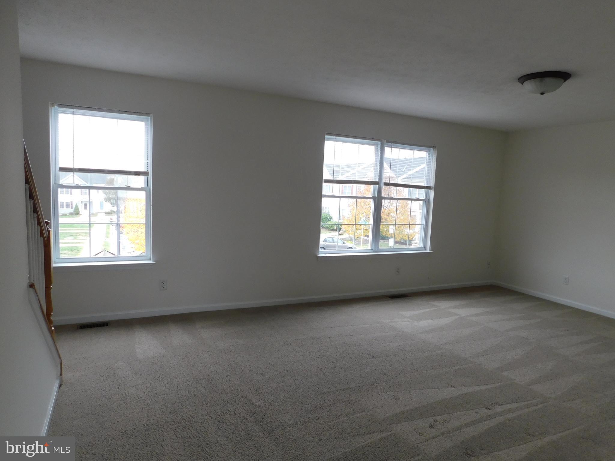 WINDSTONE TOWNHOMES - Residential Lease