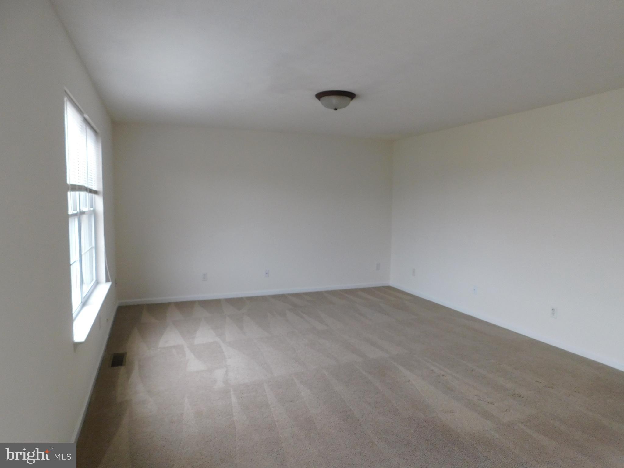 WINDSTONE TOWNHOMES - Residential Lease