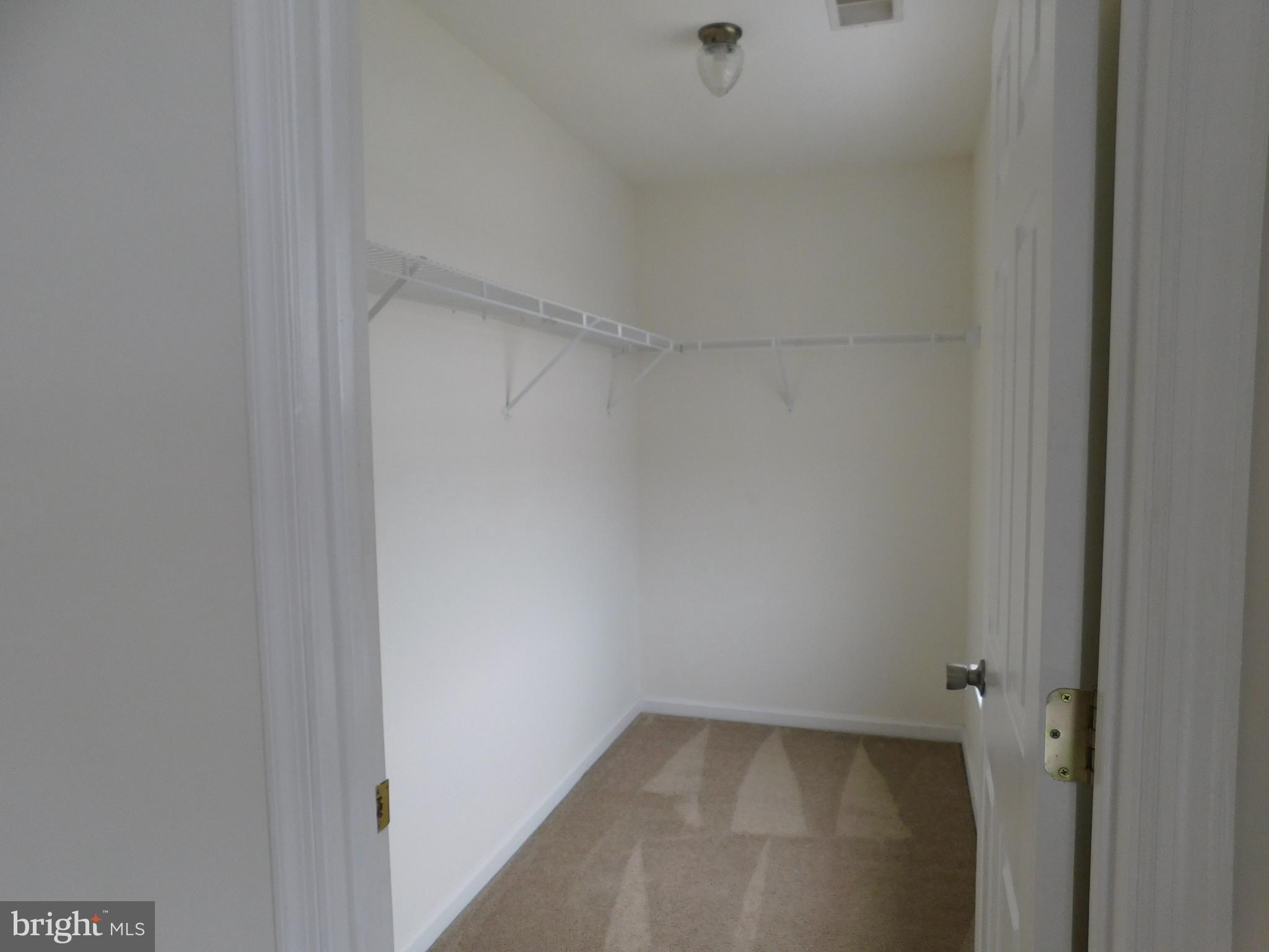 WINDSTONE TOWNHOMES - Residential Lease