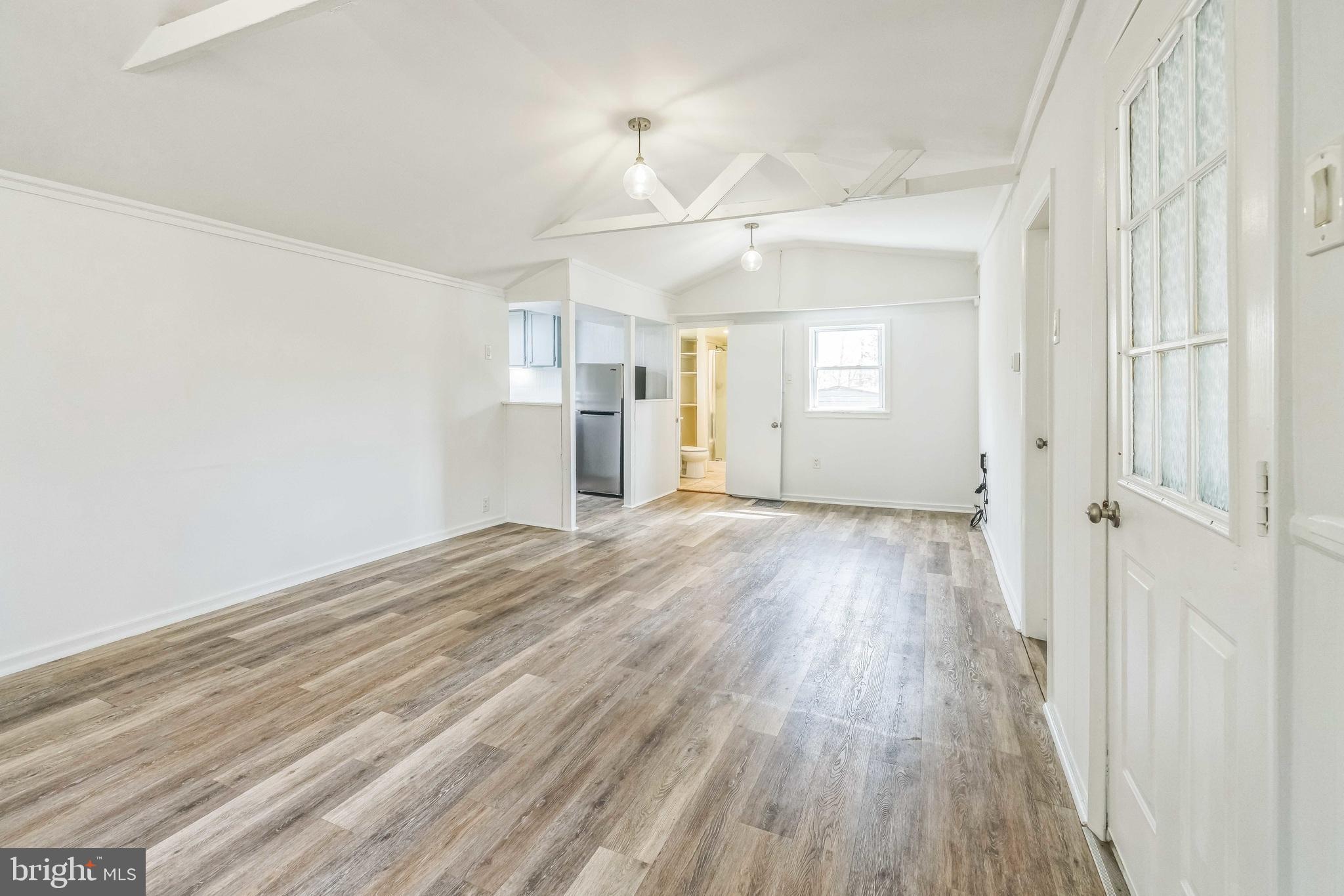 GREEN LANE - Residential Lease