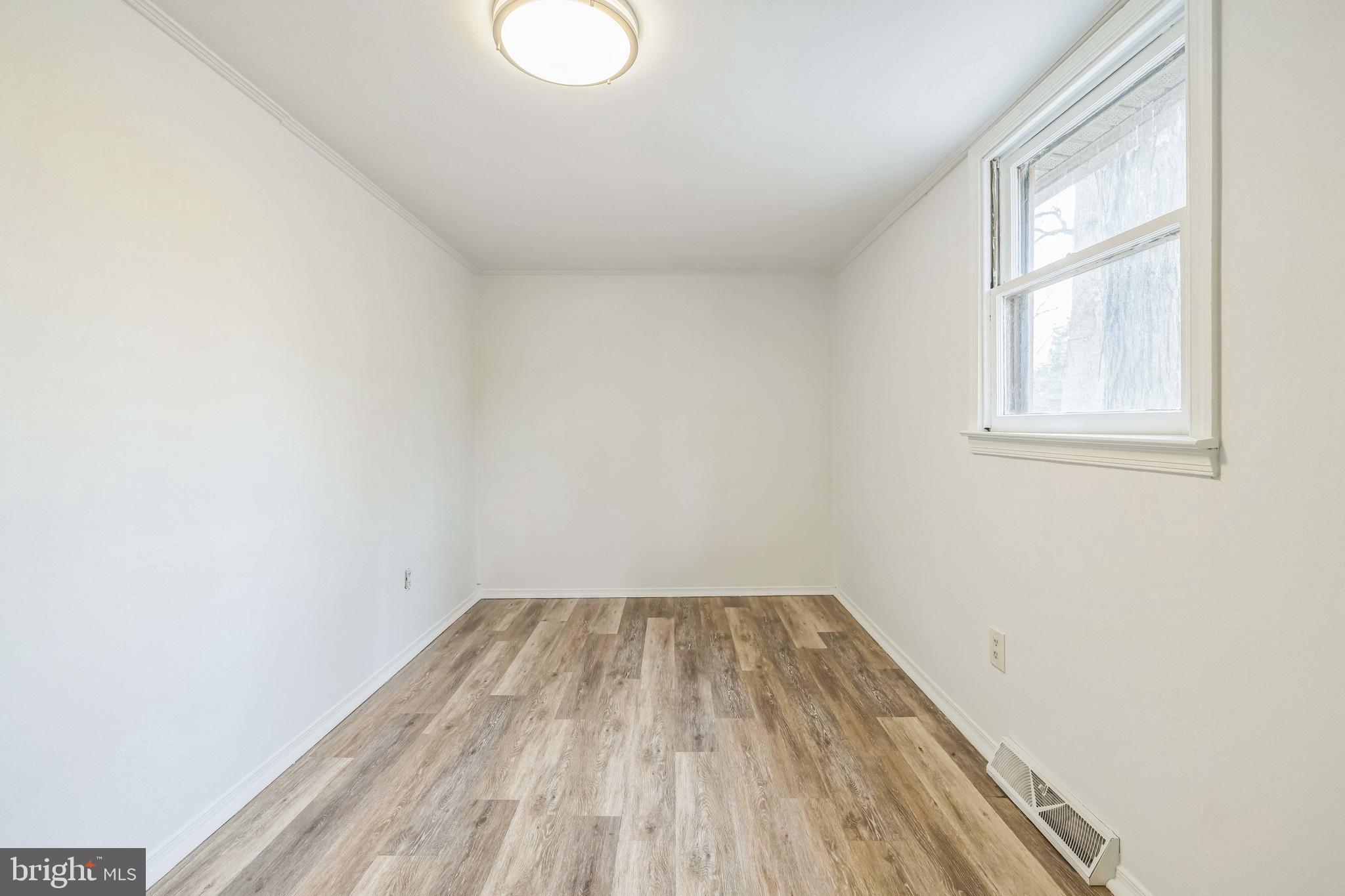 GREEN LANE - Residential Lease