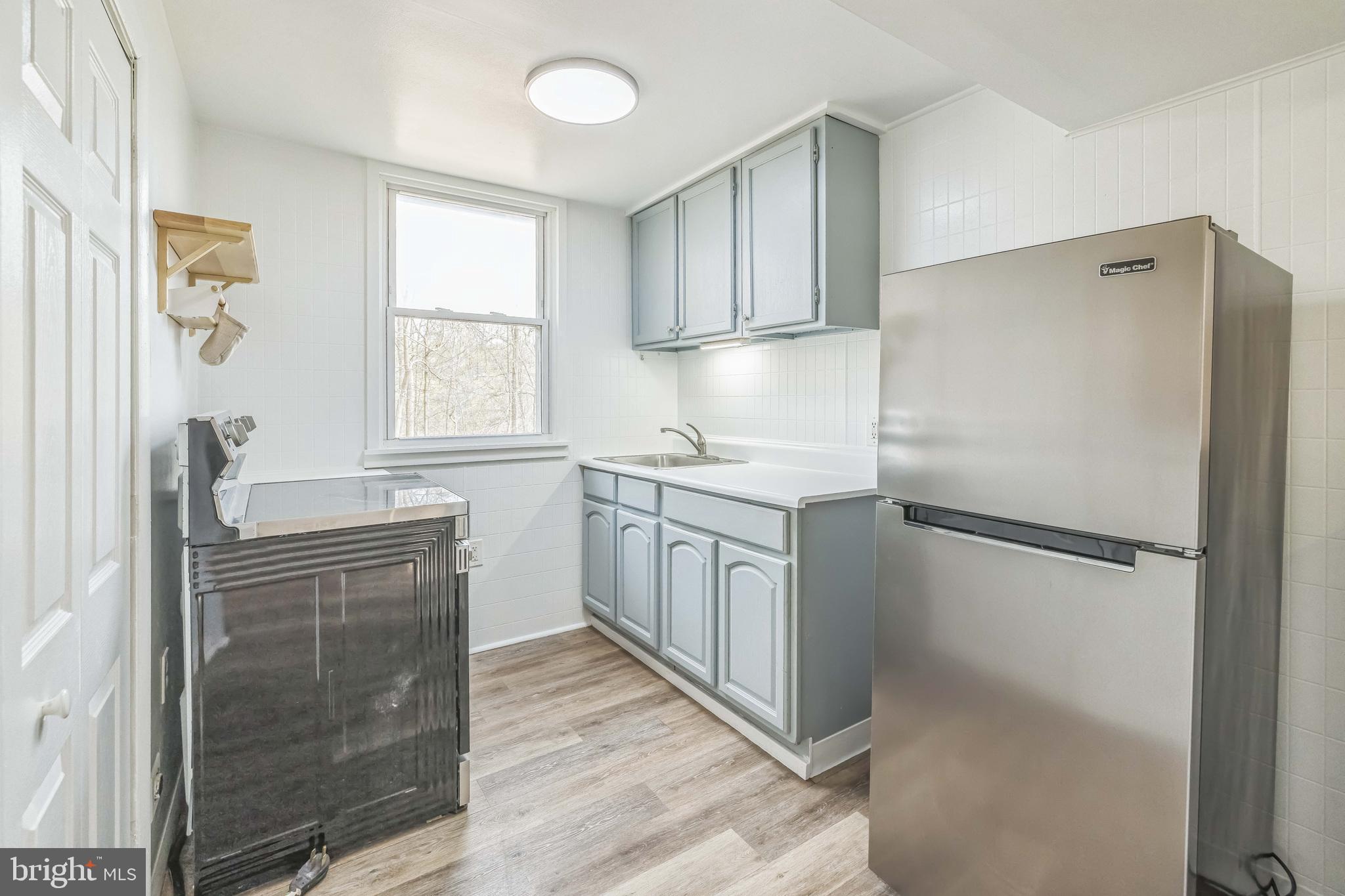 GREEN LANE - Residential Lease