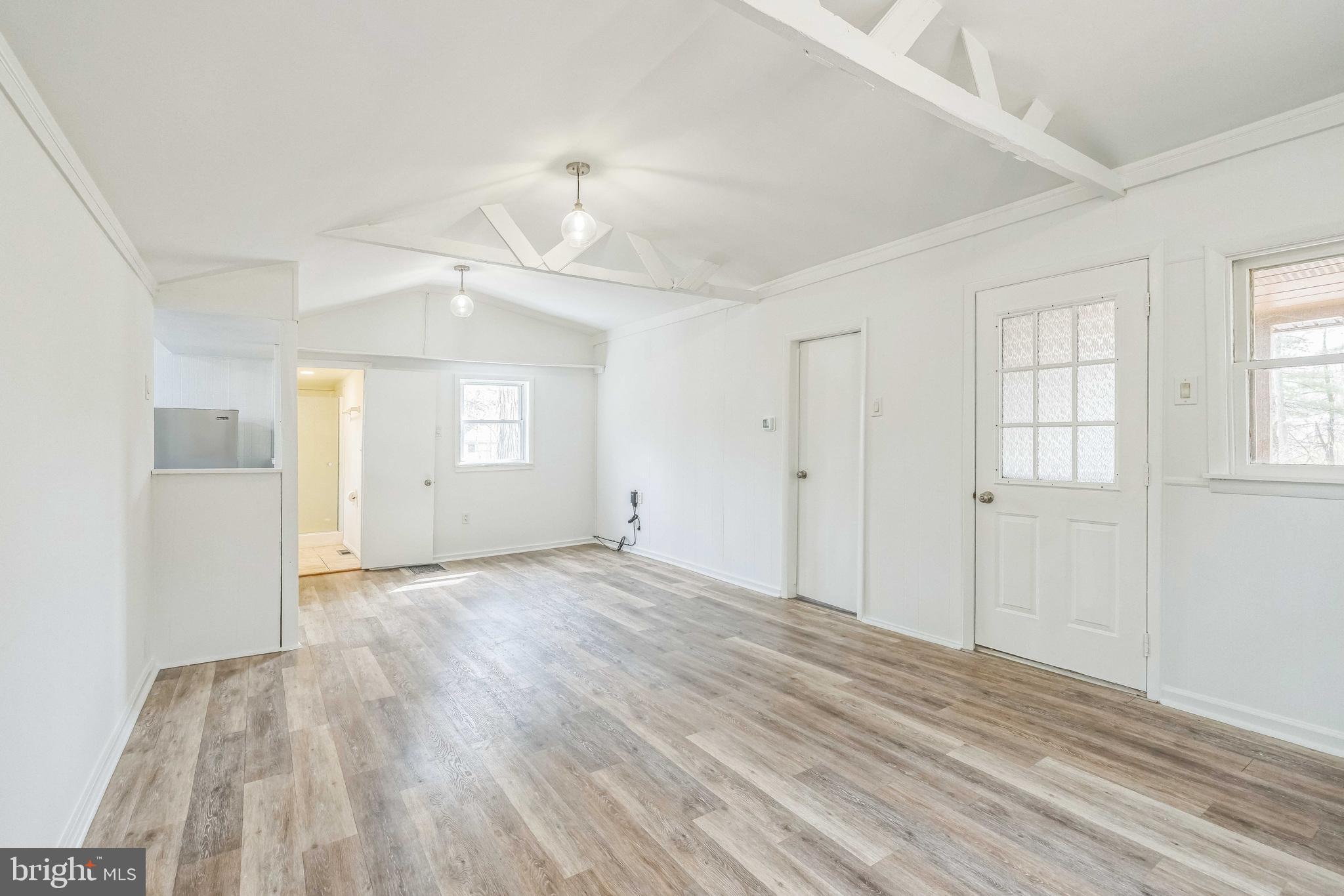 GREEN LANE - Residential Lease