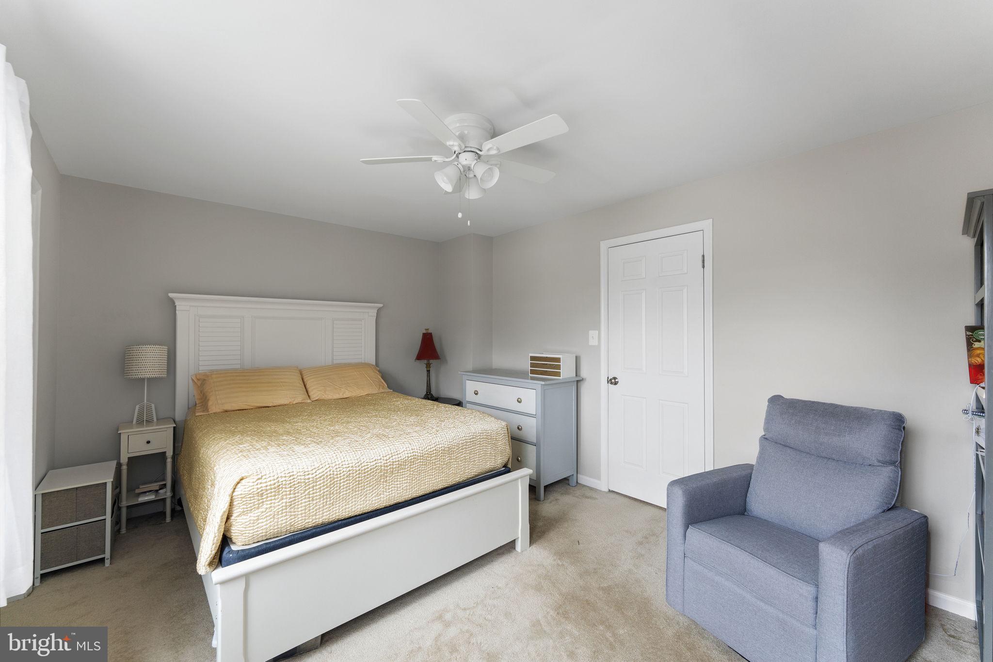 LEEDS SQUARE - Residential