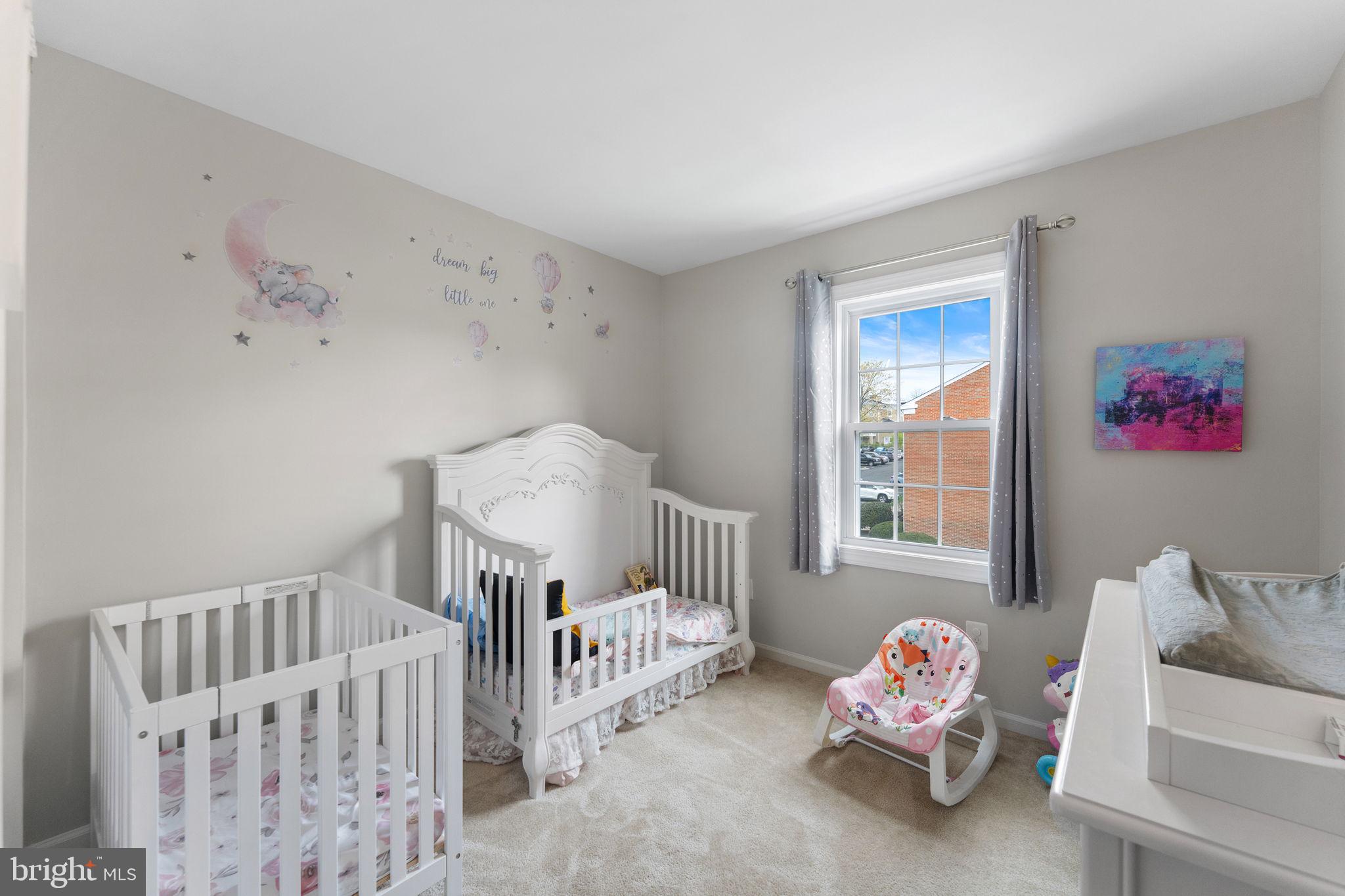 LEEDS SQUARE - Residential