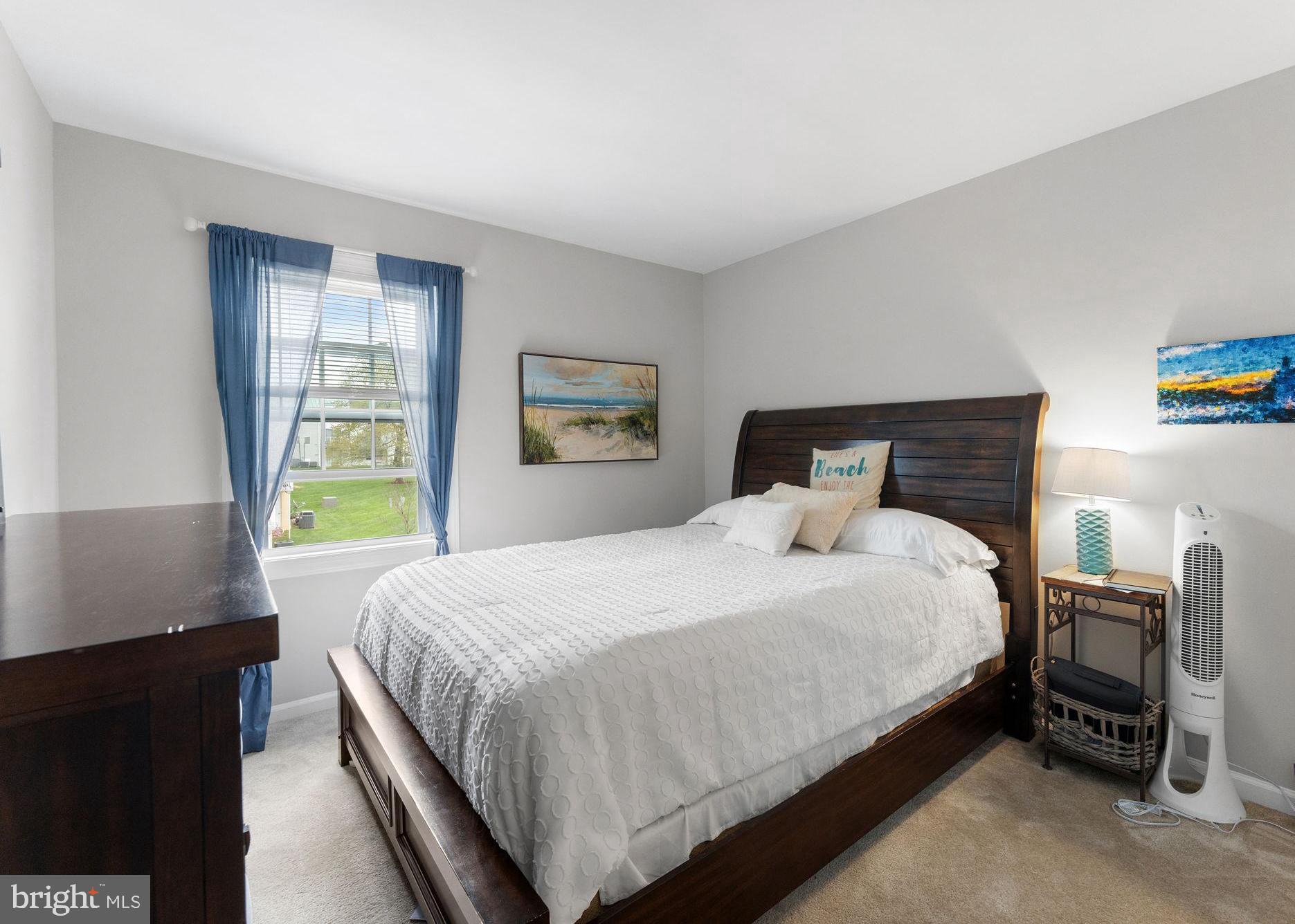 LEEDS SQUARE - Residential