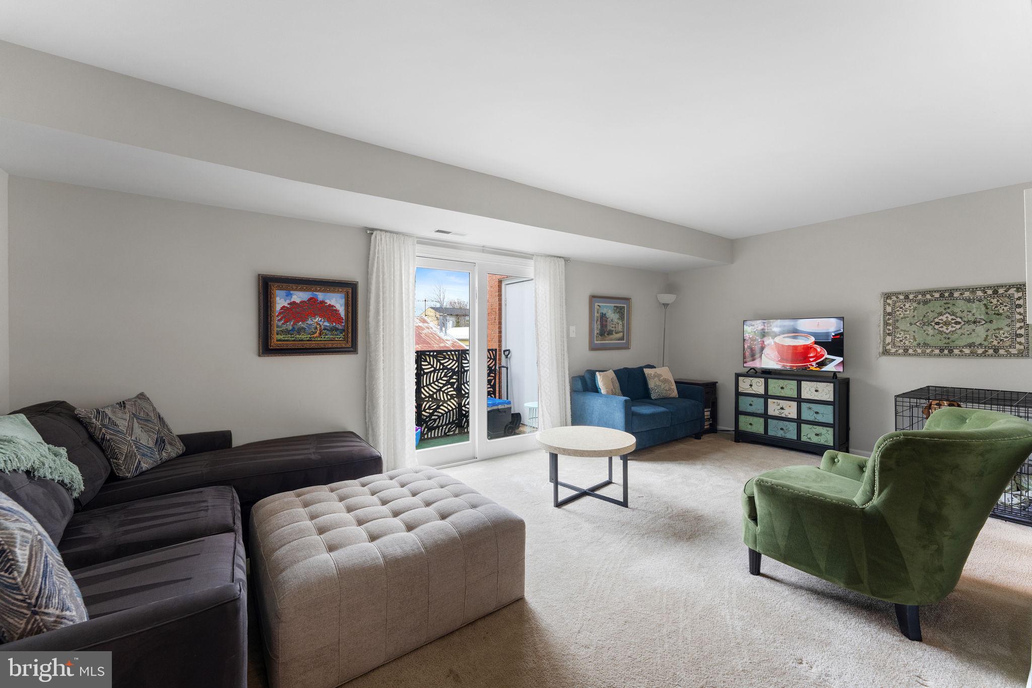 LEEDS SQUARE - Residential