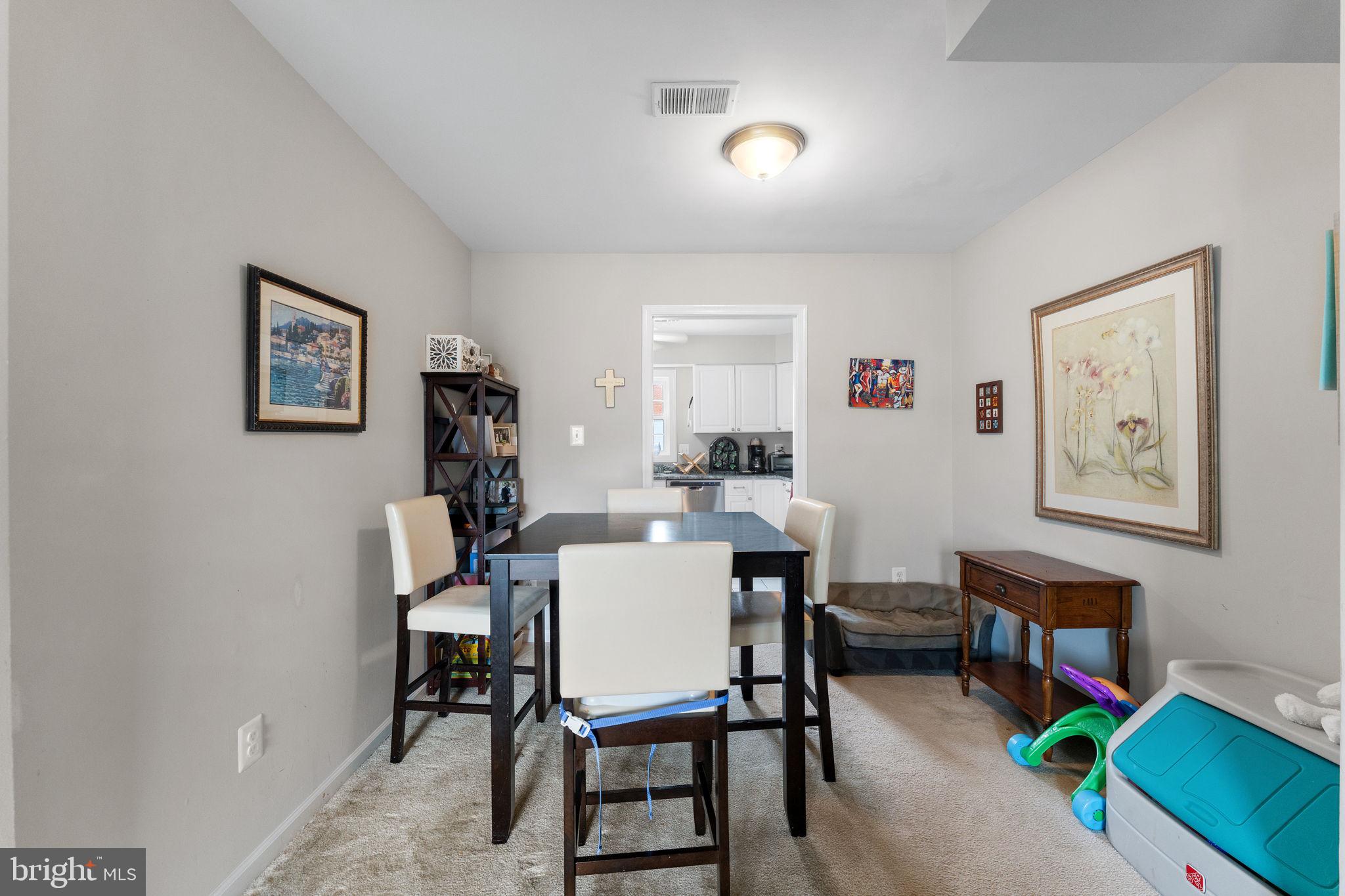 LEEDS SQUARE - Residential