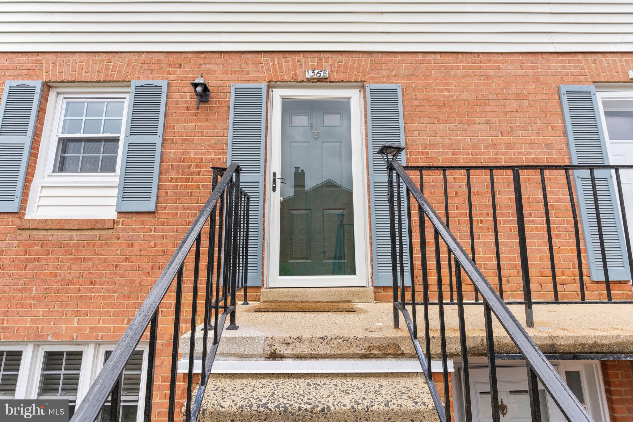 LEEDS SQUARE - Residential