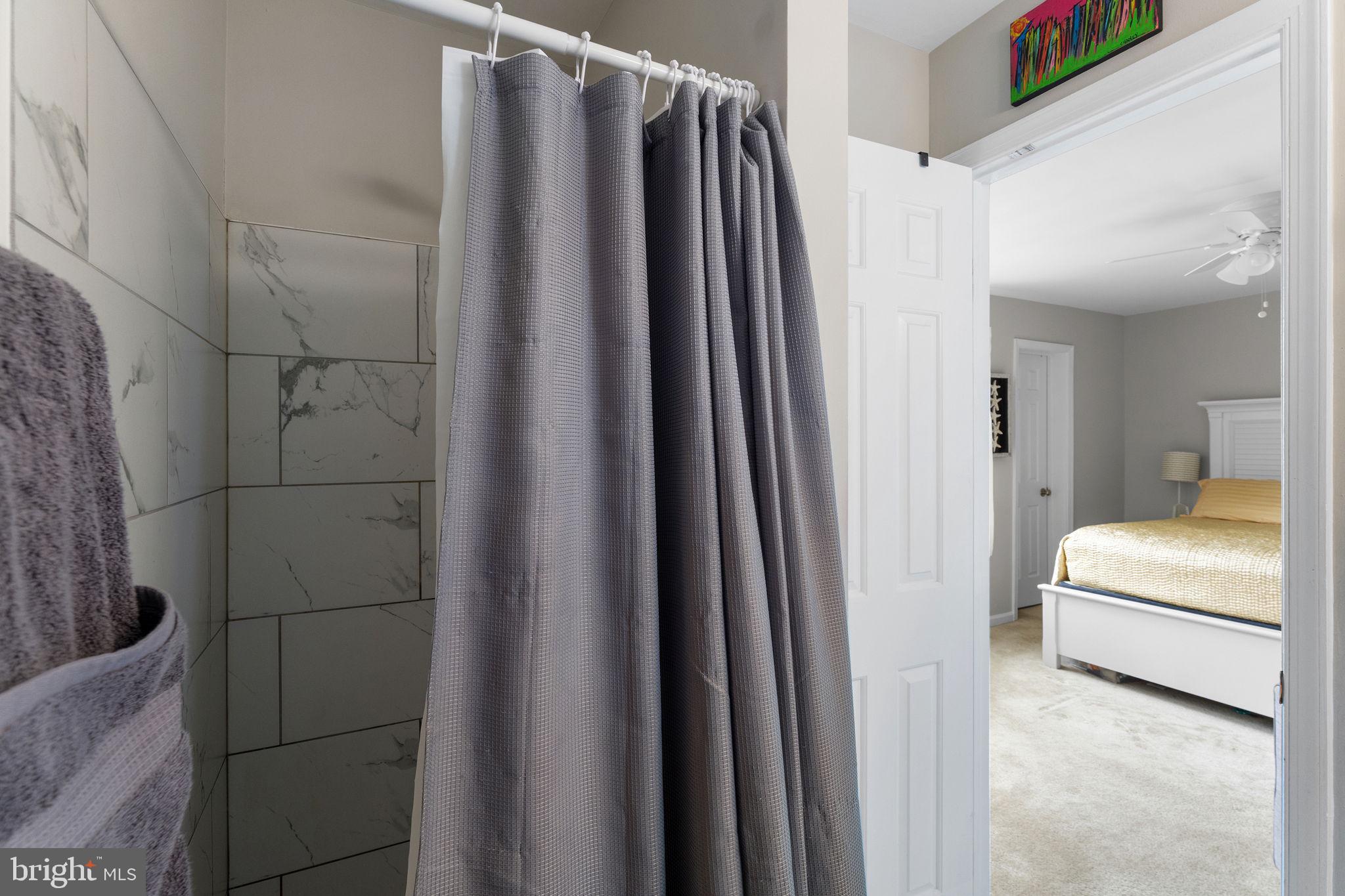 LEEDS SQUARE - Residential