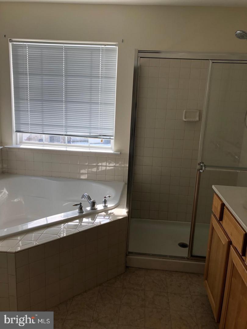 THE GALLERY - Residential Lease