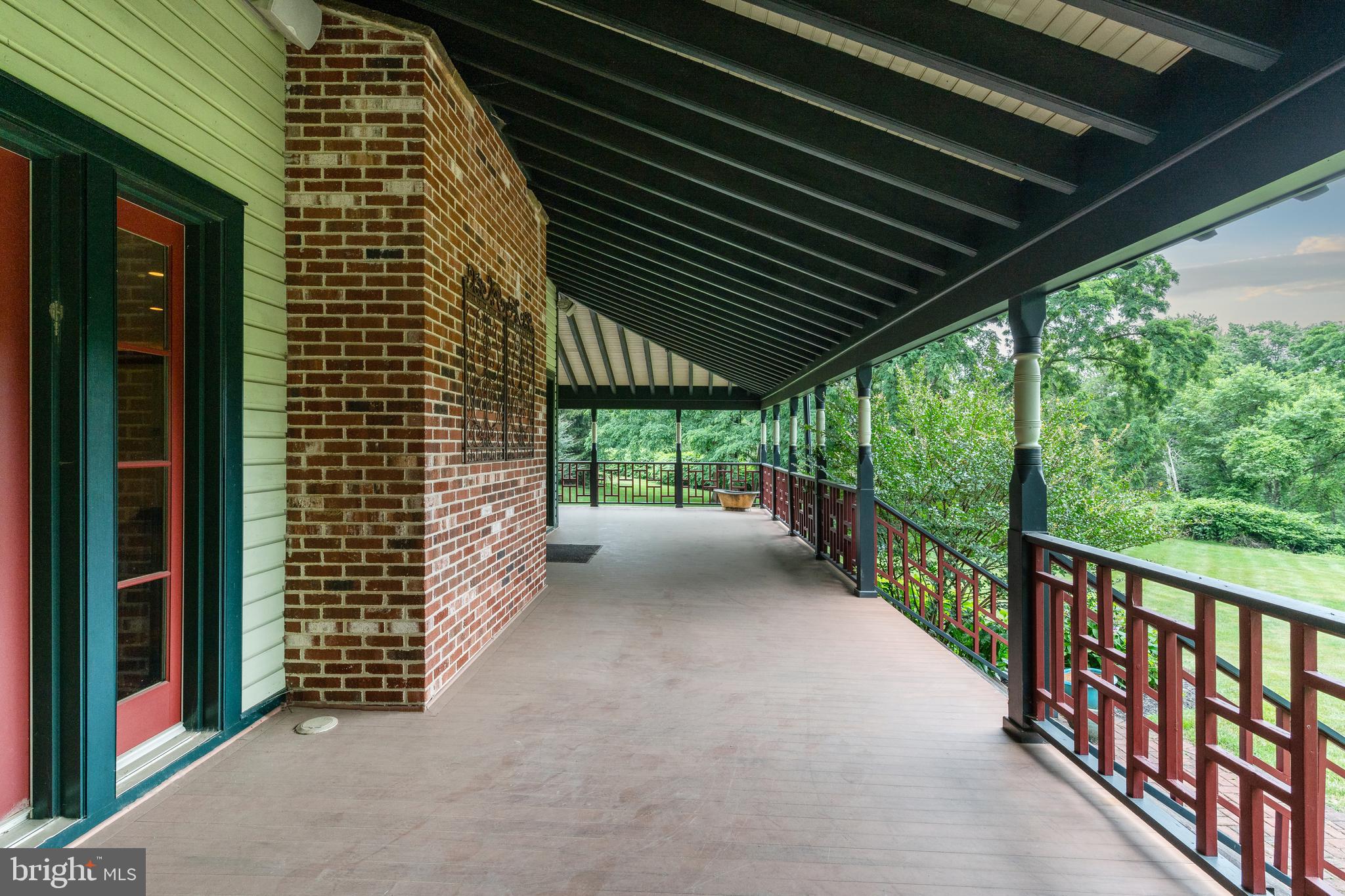 FOX CHASE - Residential