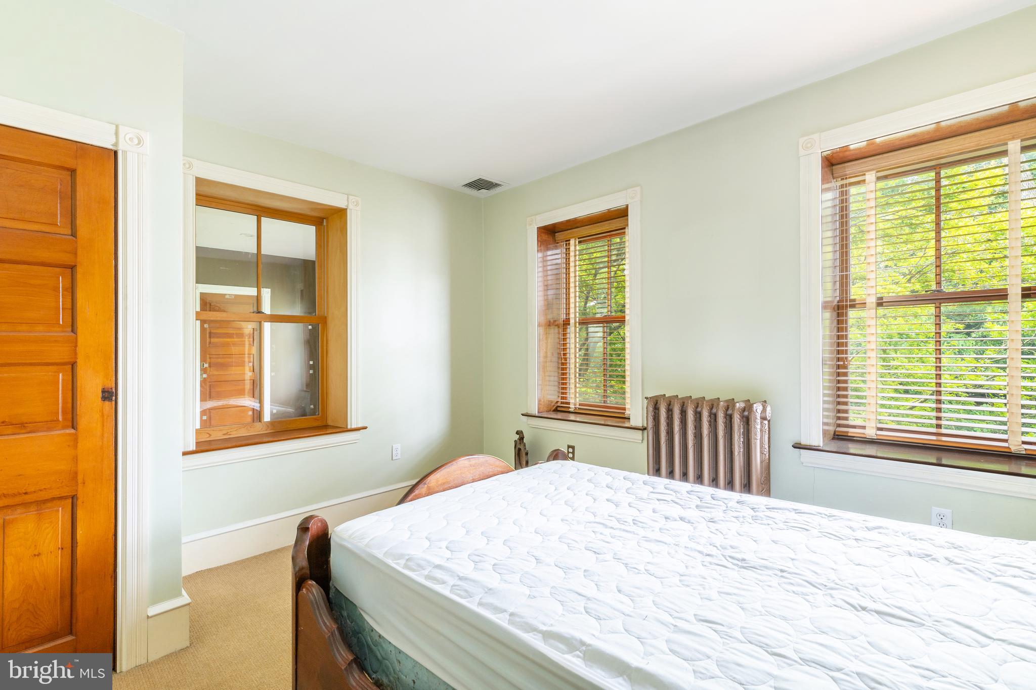 FOX CHASE - Residential