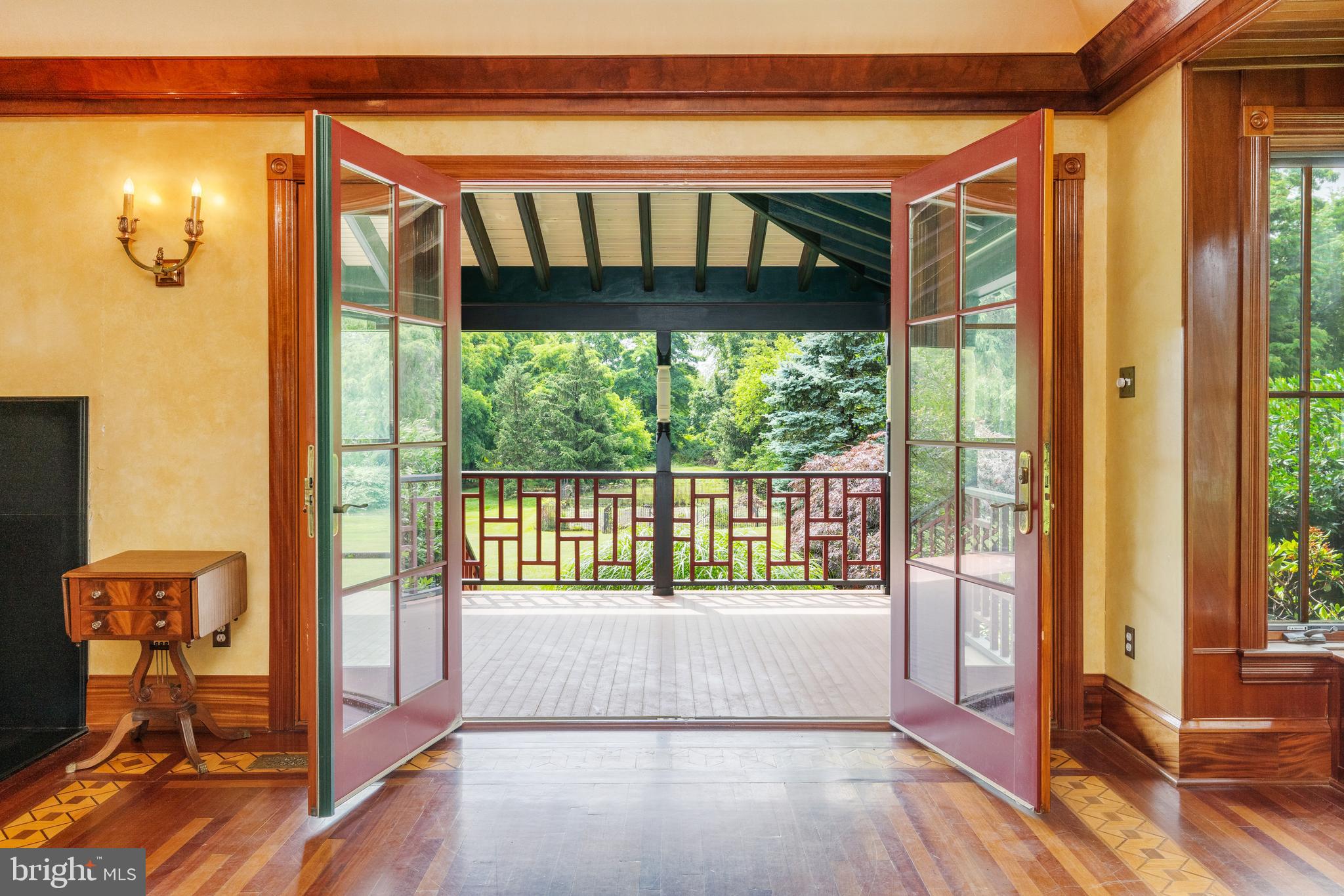 FOX CHASE - Residential