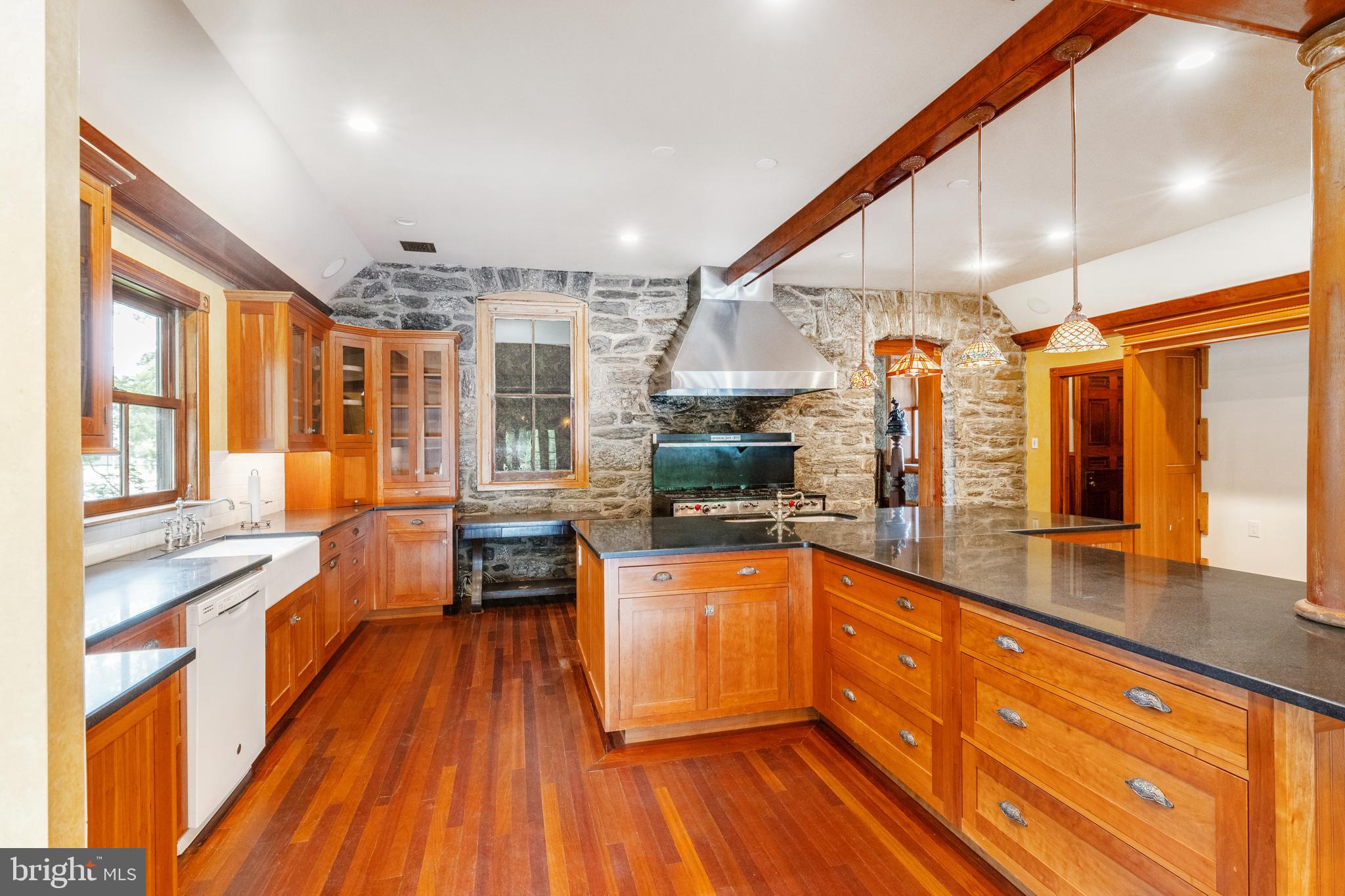 FOX CHASE - Residential